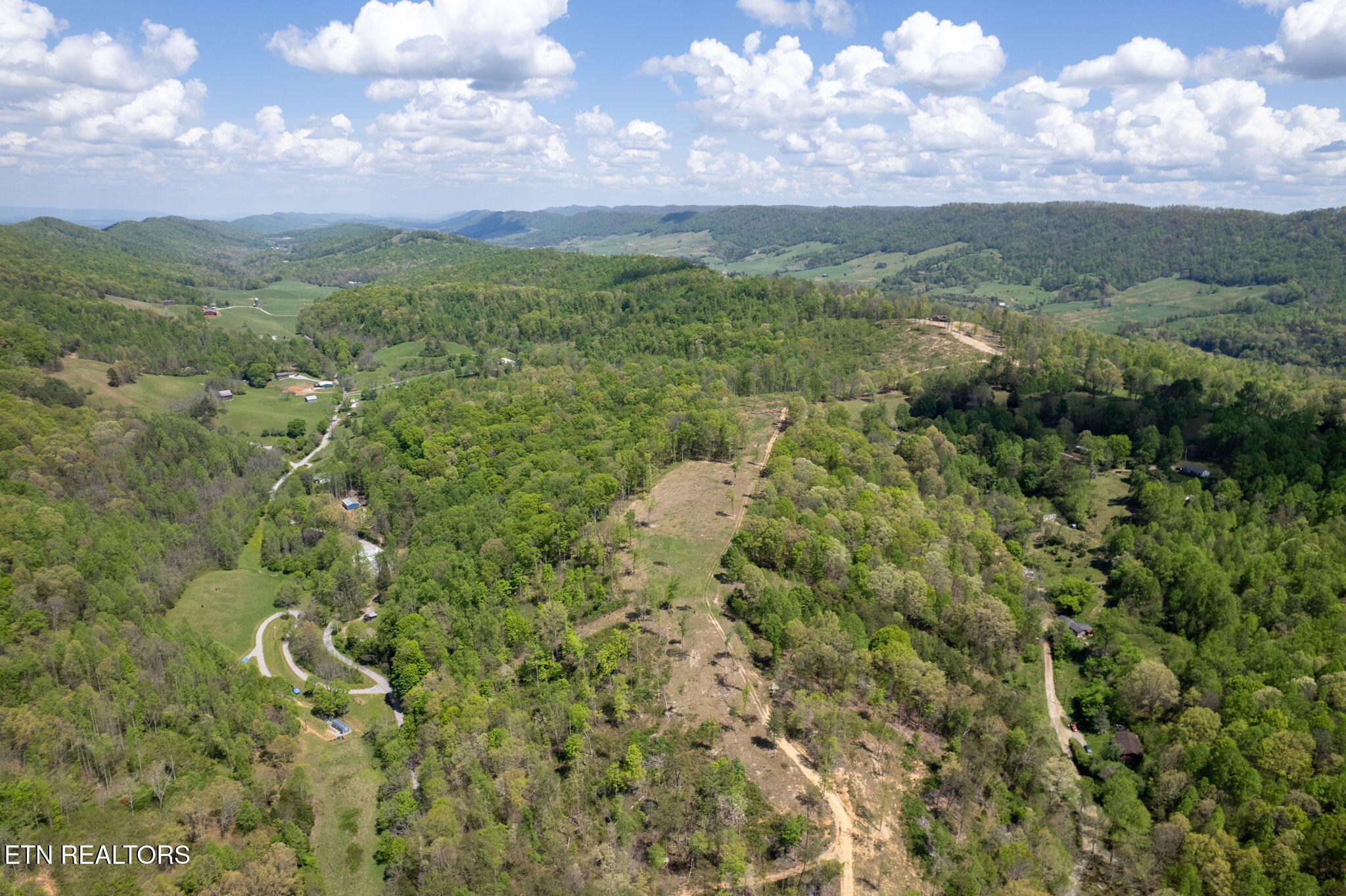 123 Ingle Lane Tazewell TN 37879