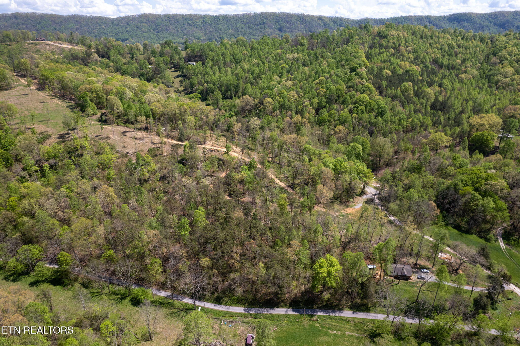 123 Ingle Lane Tazewell TN 37879