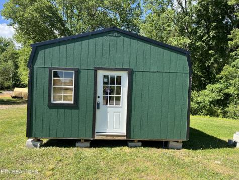 114 E C Noe Road Oliver Springs TN 37840