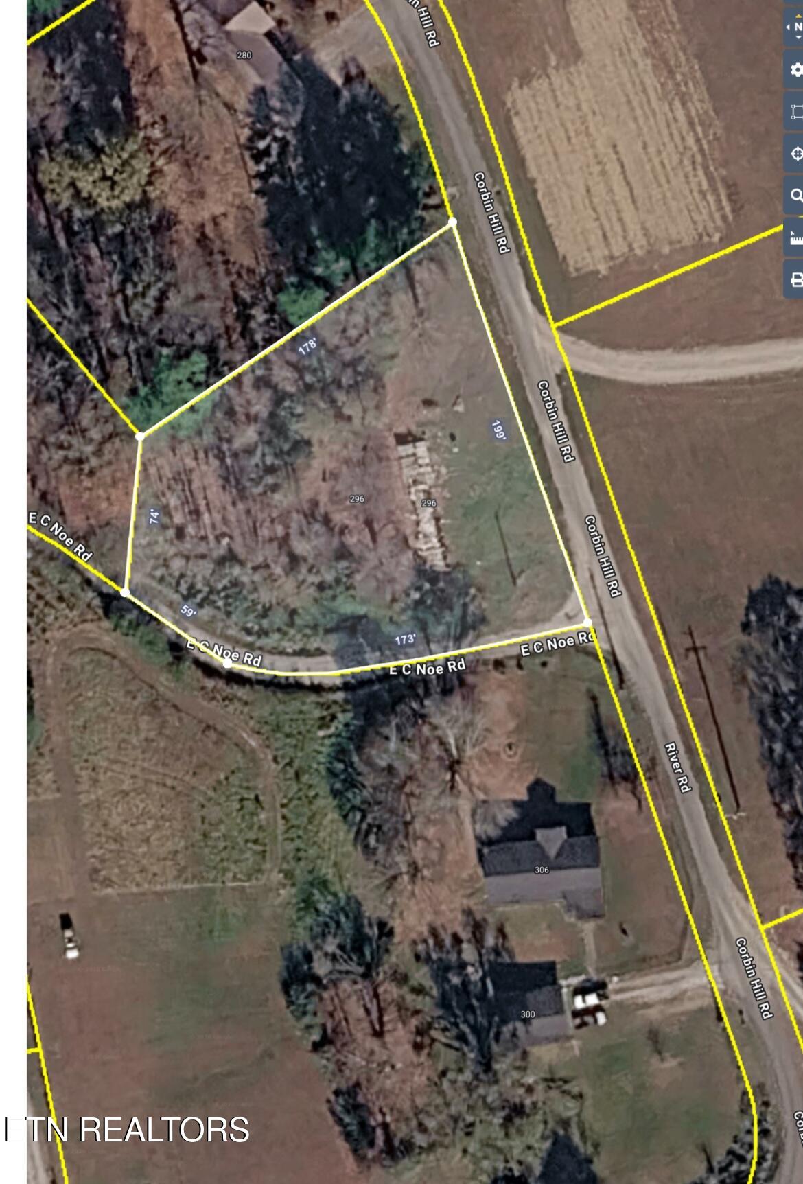 114 E C Noe Road Oliver Springs TN 37840
