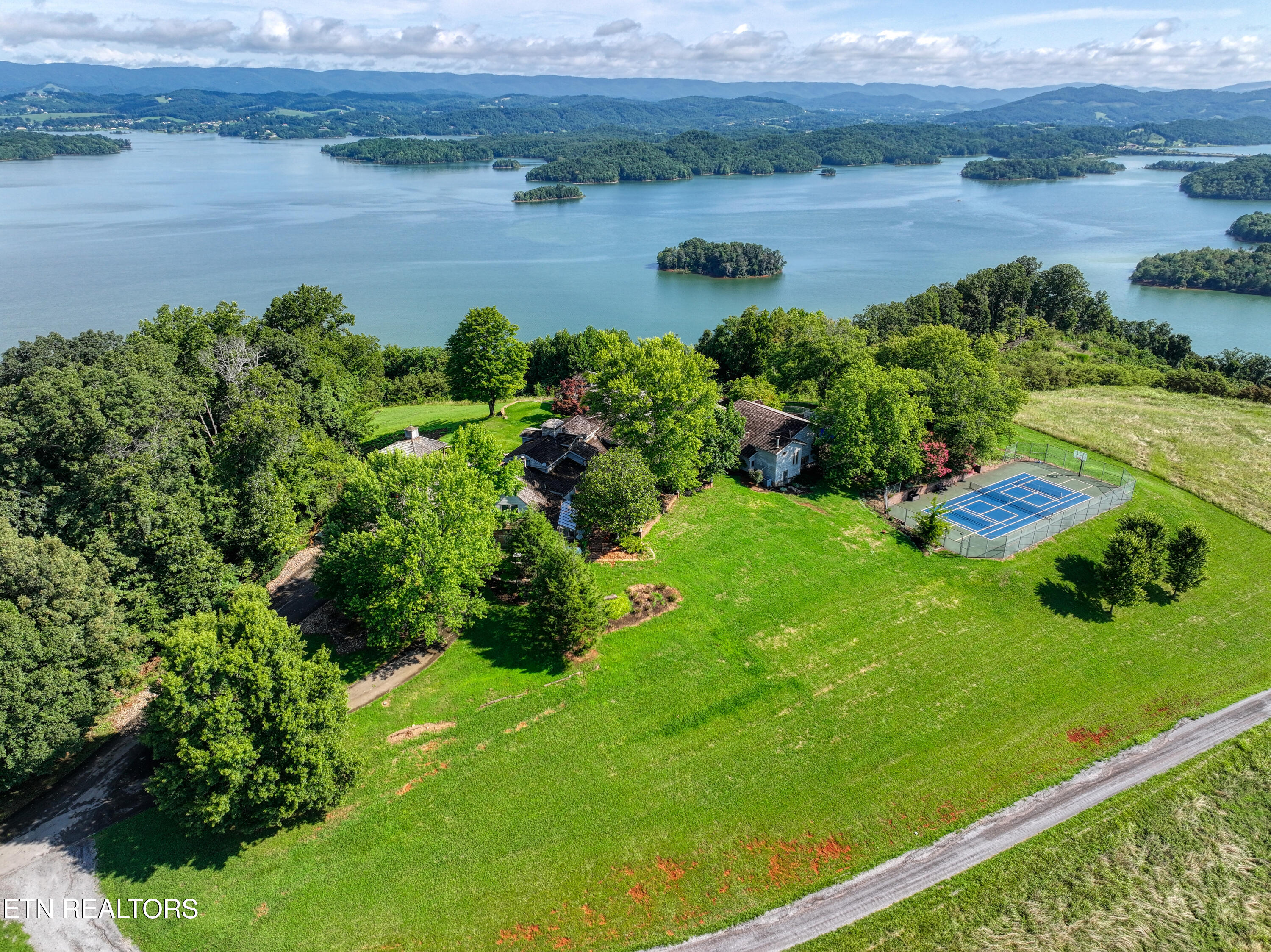 2447 Starboard Crest Road Morristown TN 37814