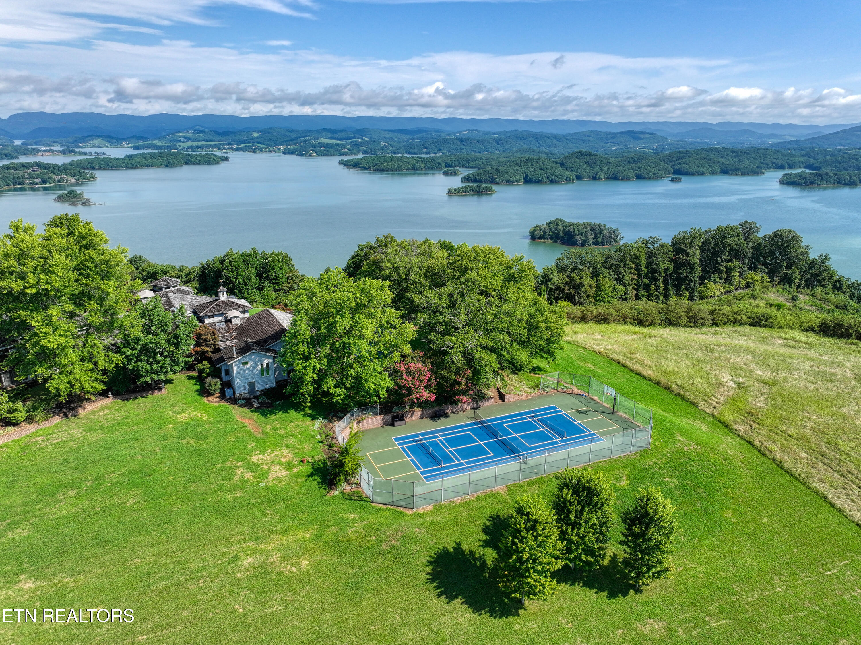 2447 Starboard Crest Road Morristown TN 37814