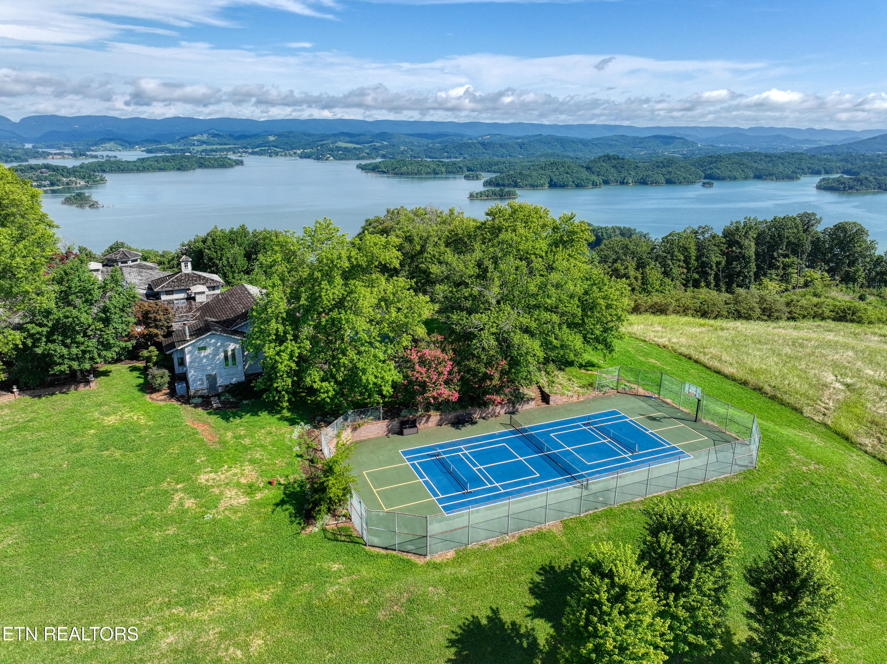 2447 Starboard Crest Road Morristown TN 37814