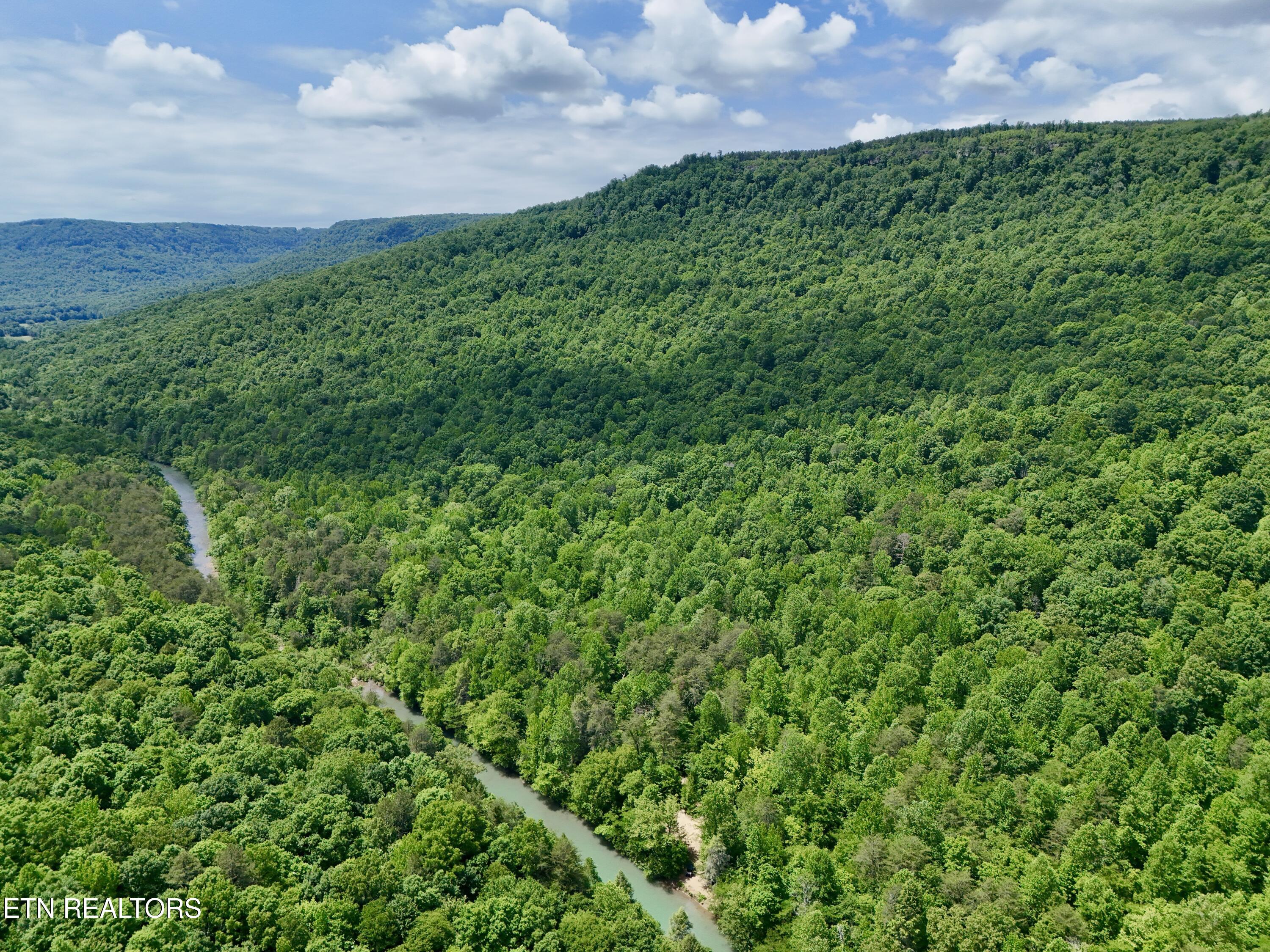 3895 Coppinger Cove Road Sequatchie TN 37364