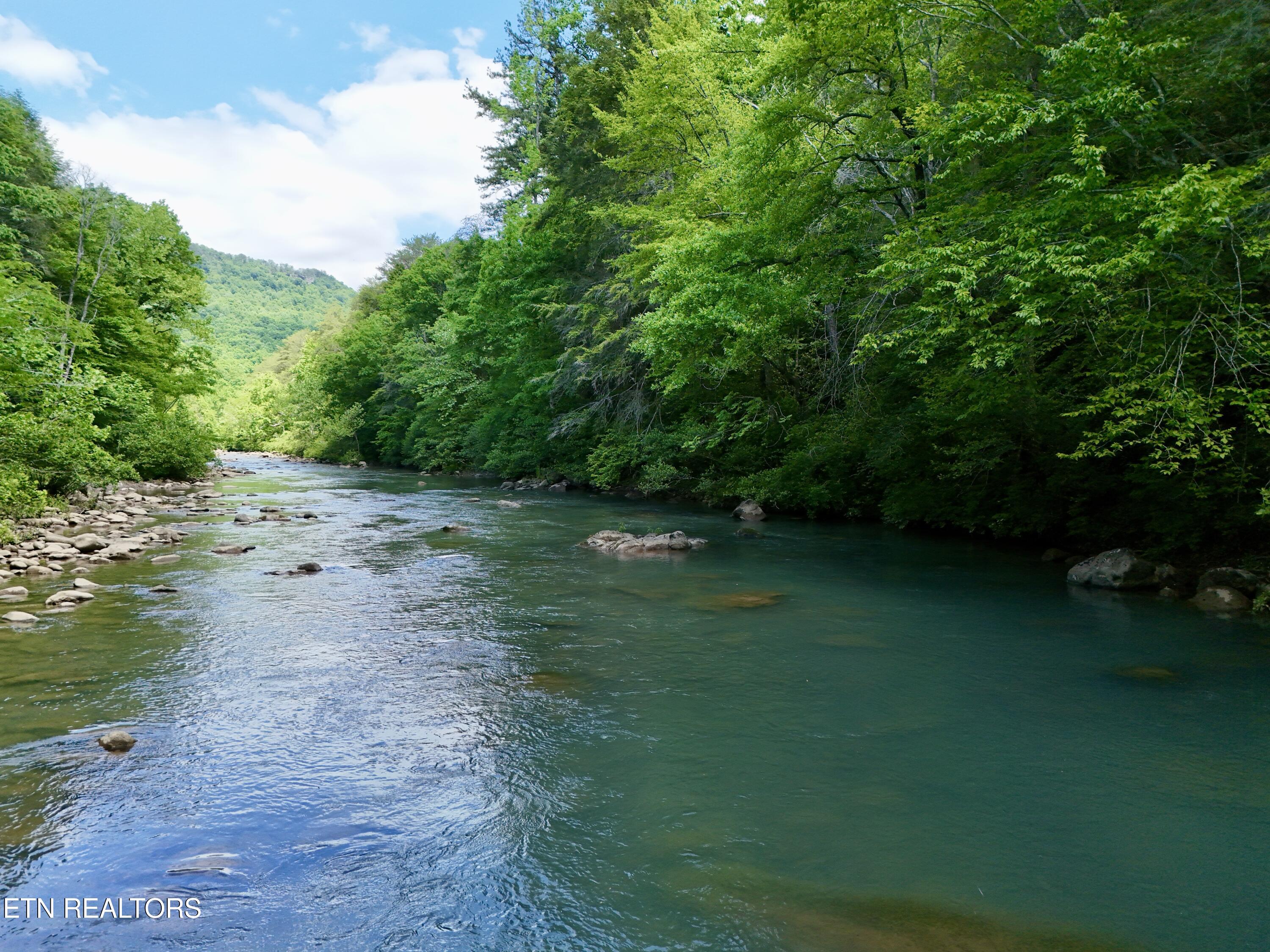 3895 Coppinger Cove Road Sequatchie TN 37364