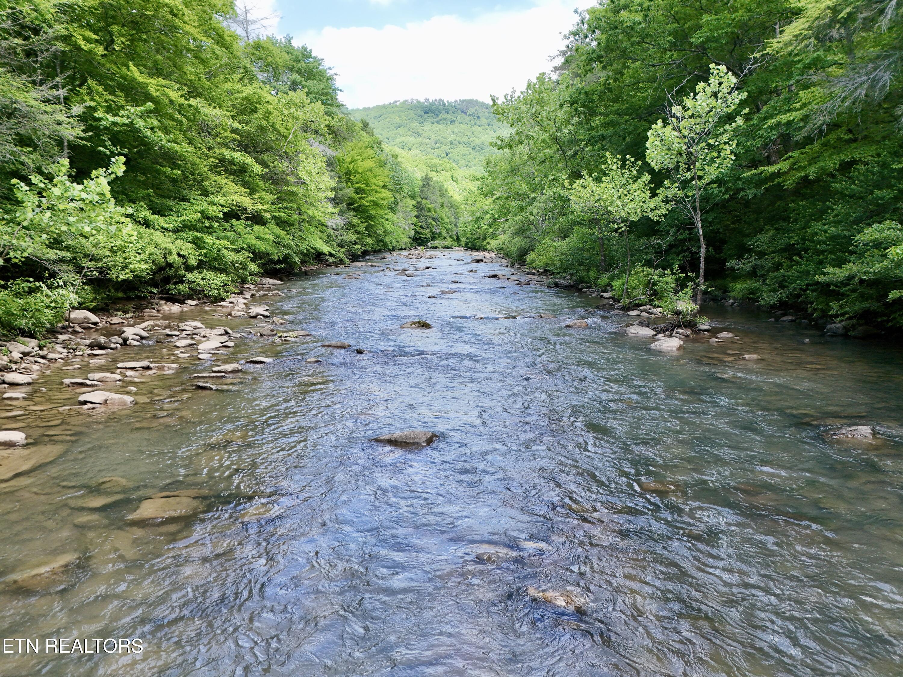 3895 Coppinger Cove Road Sequatchie TN 37364