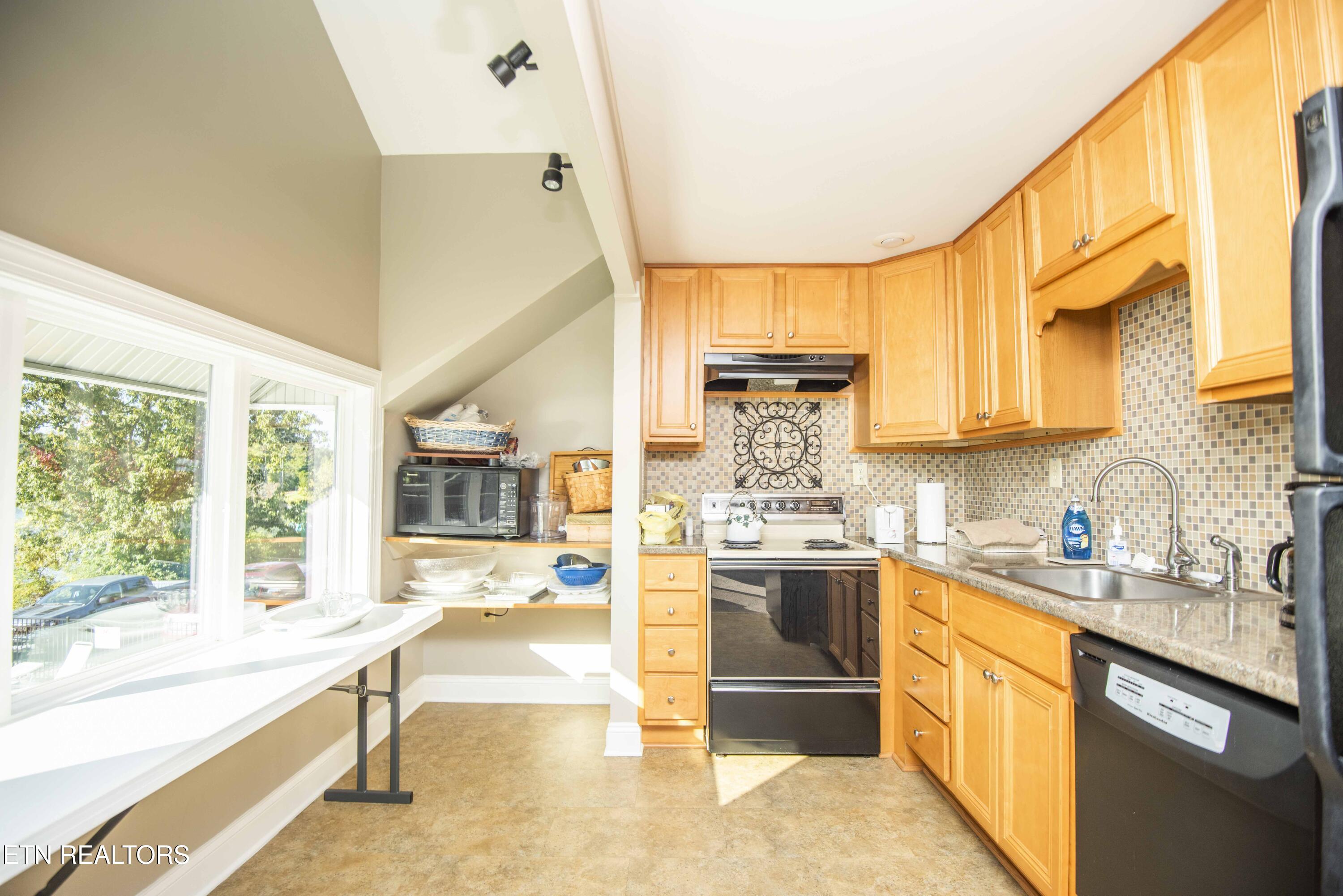 109 Timberlake Drive Greenback TN 37742