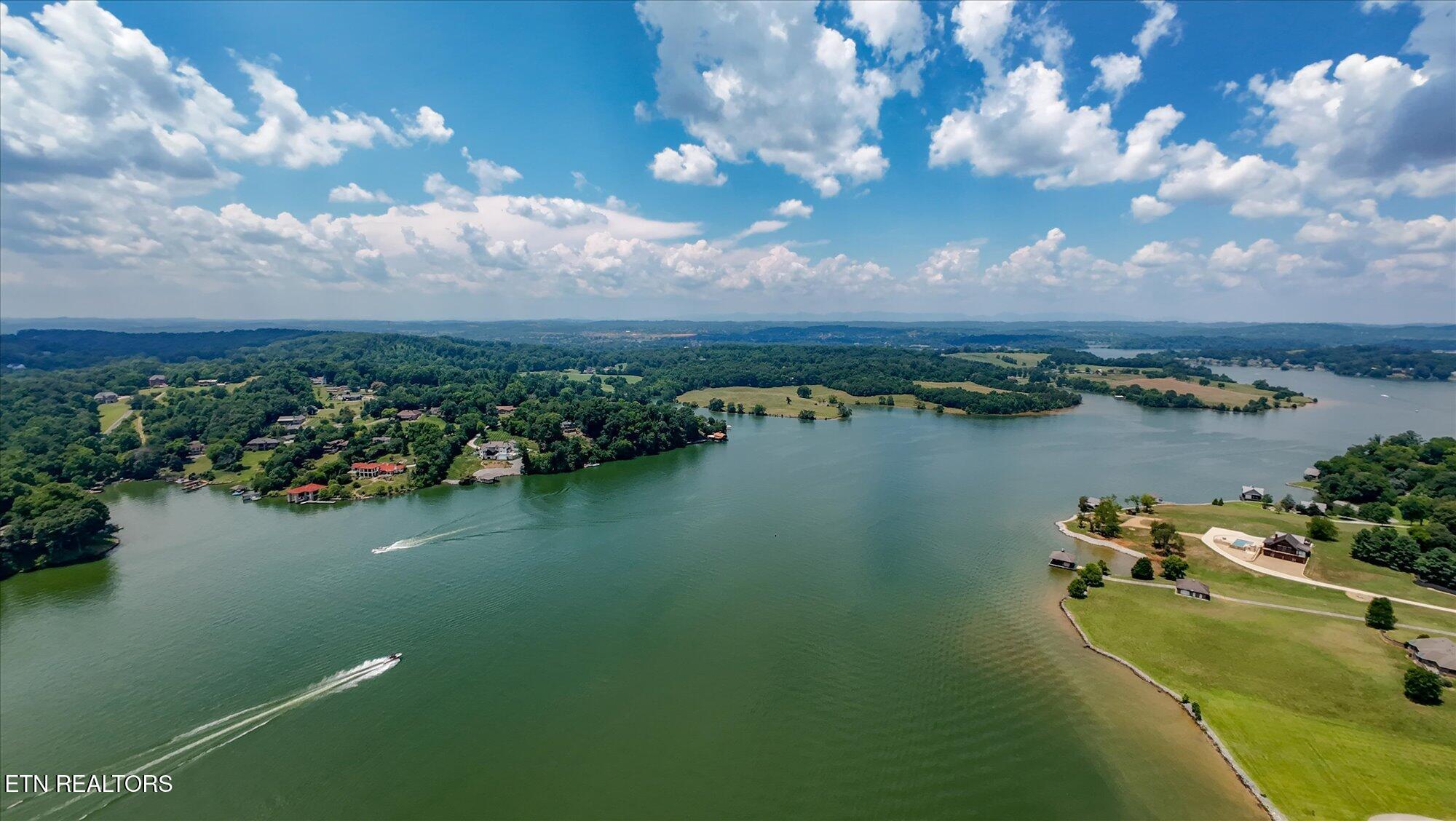 3829 Gravelly Hills Road Louisville TN 37777