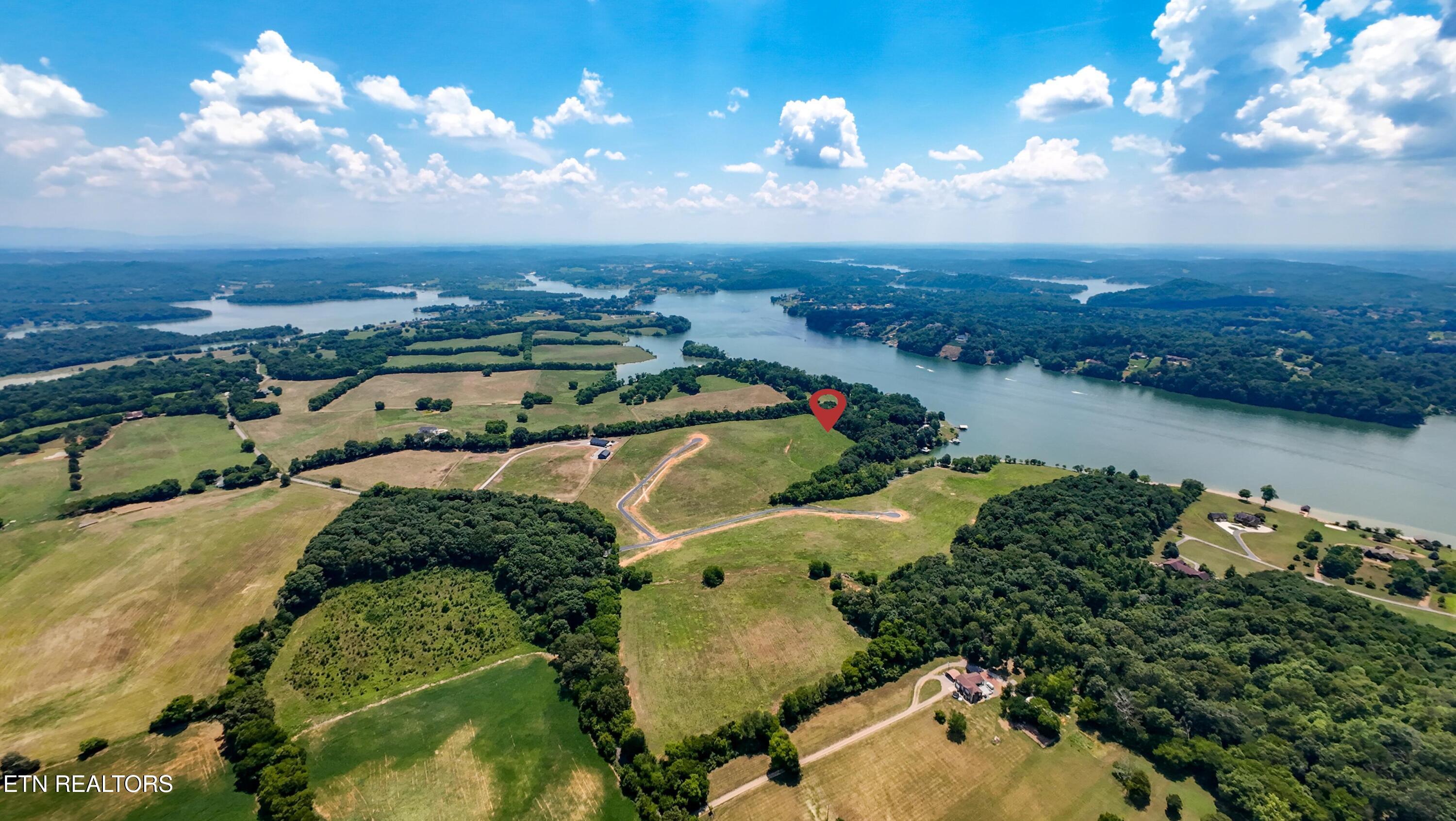 3829 Gravelly Hills Road Louisville TN 37777
