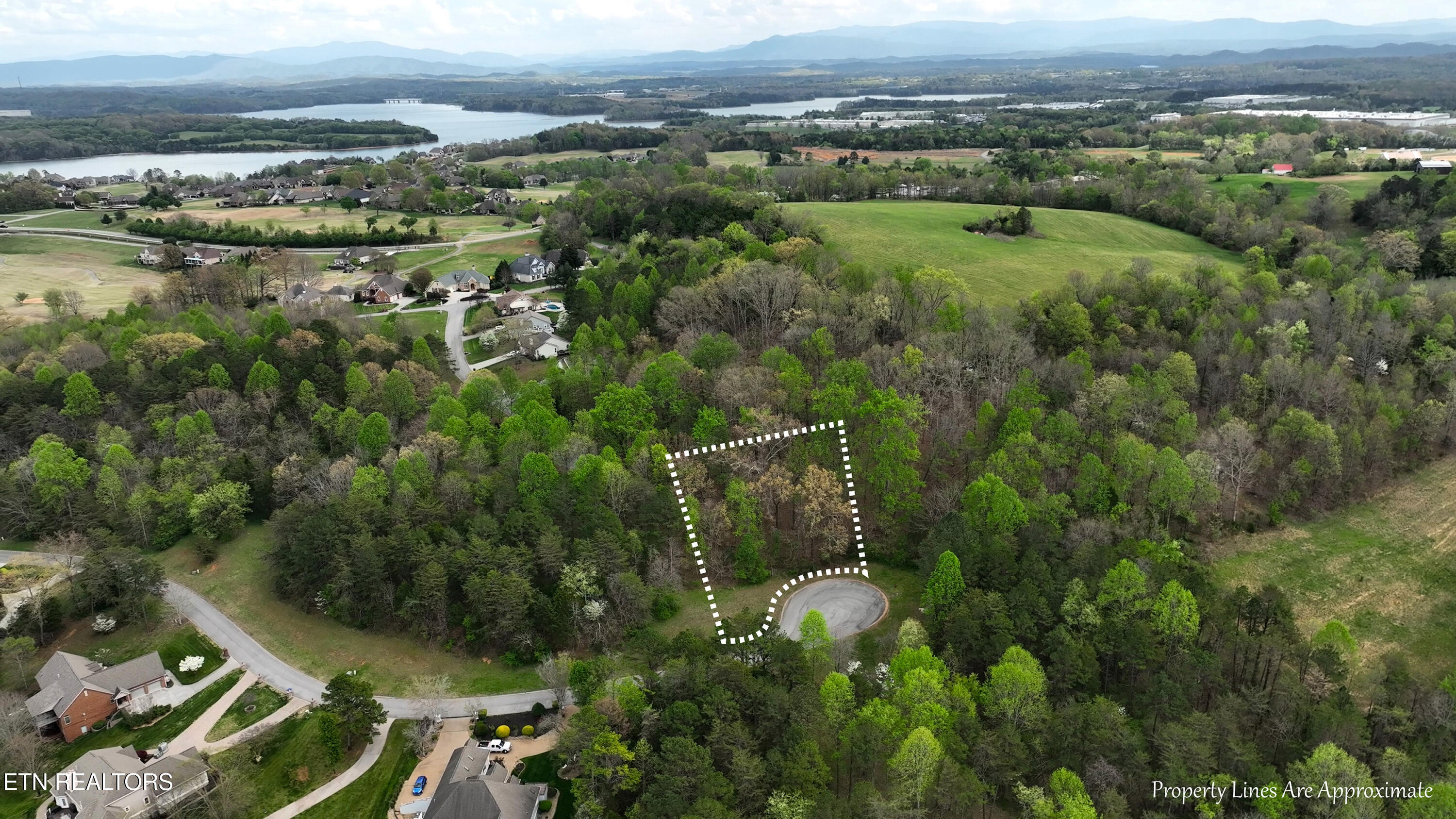 765 Wood Duck Drive Vonore TN 37885