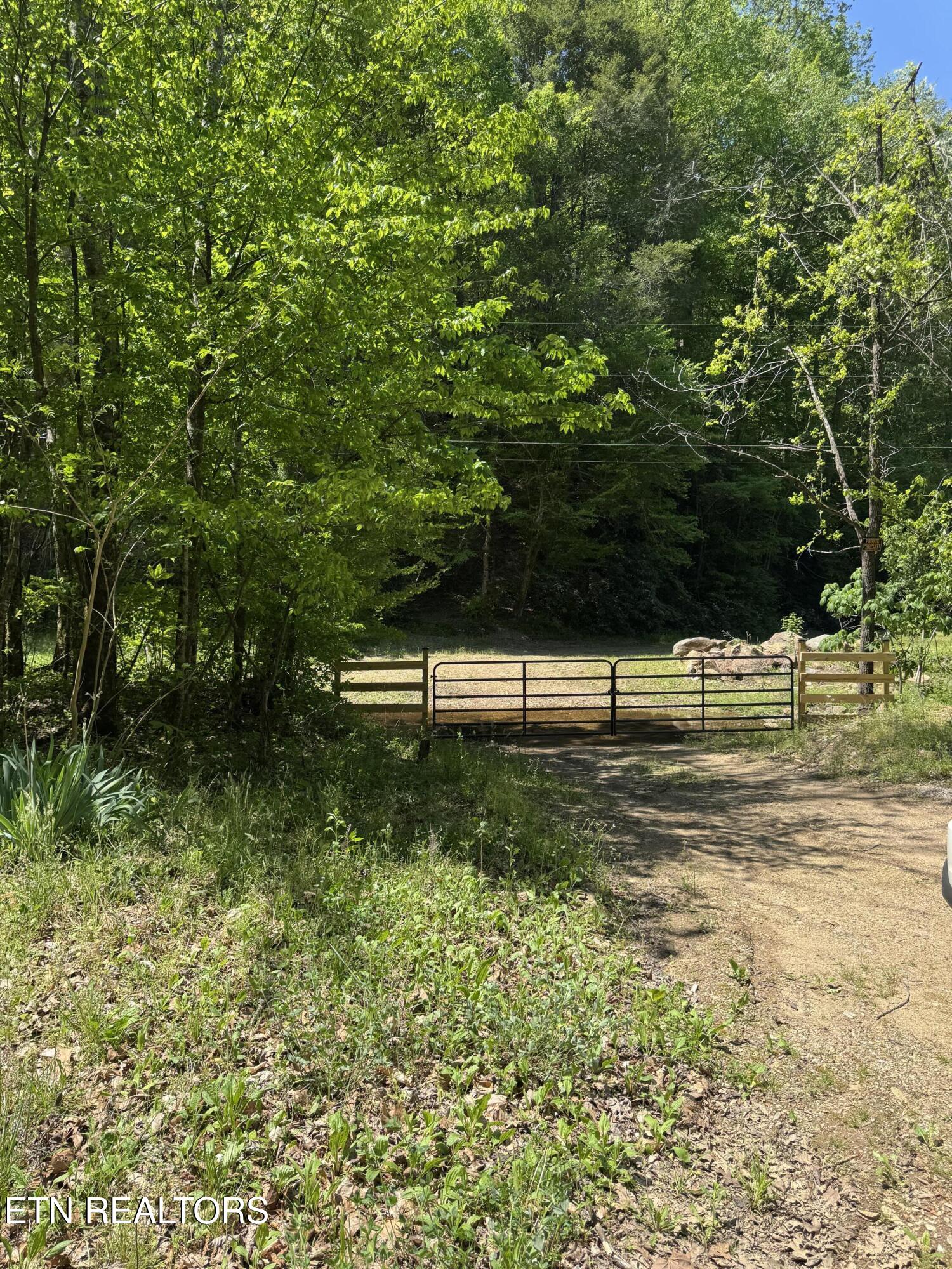 915 Chestnut Valley Road Vonore TN 37885