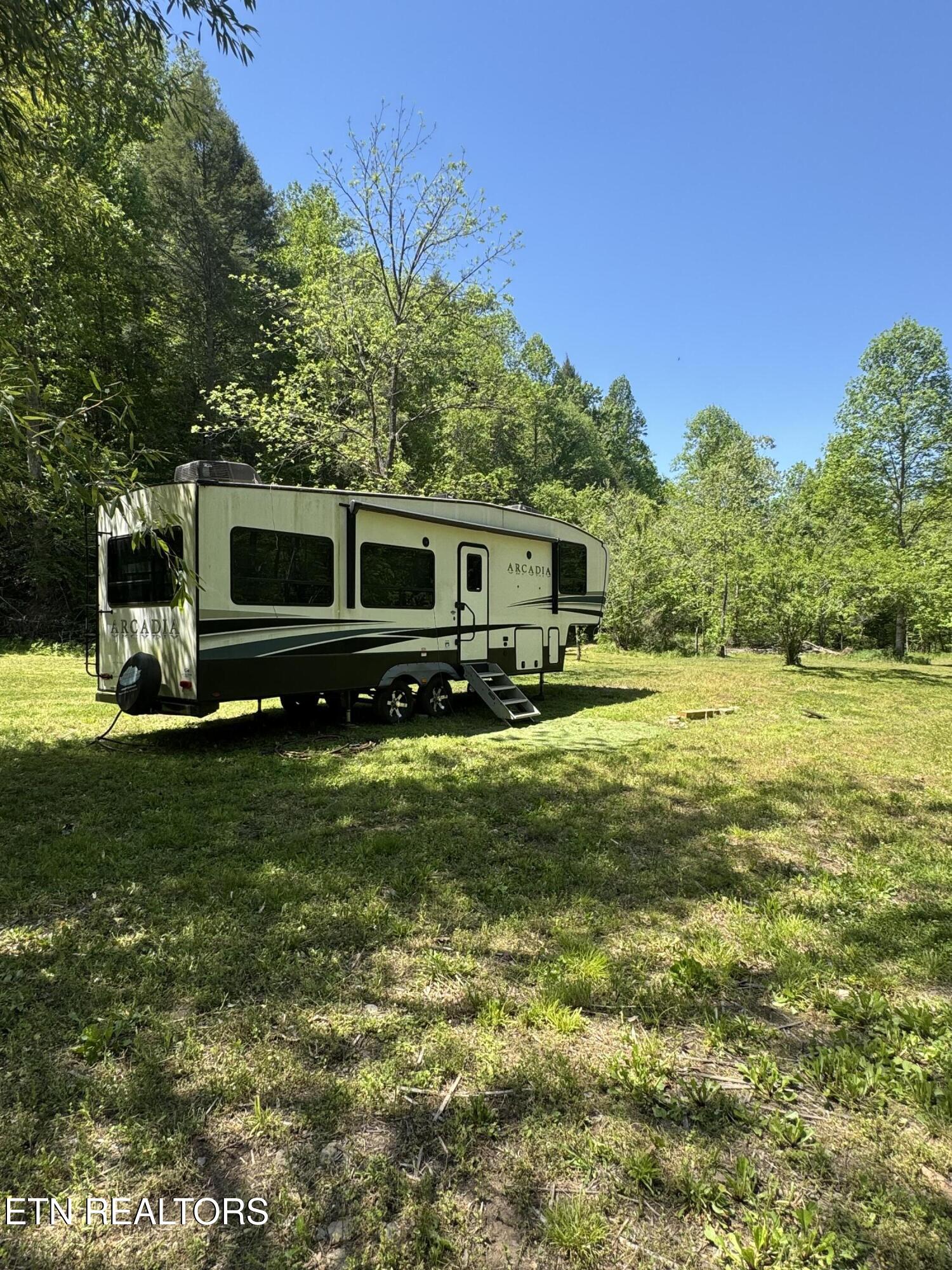 915 Chestnut Valley Road Vonore TN 37885