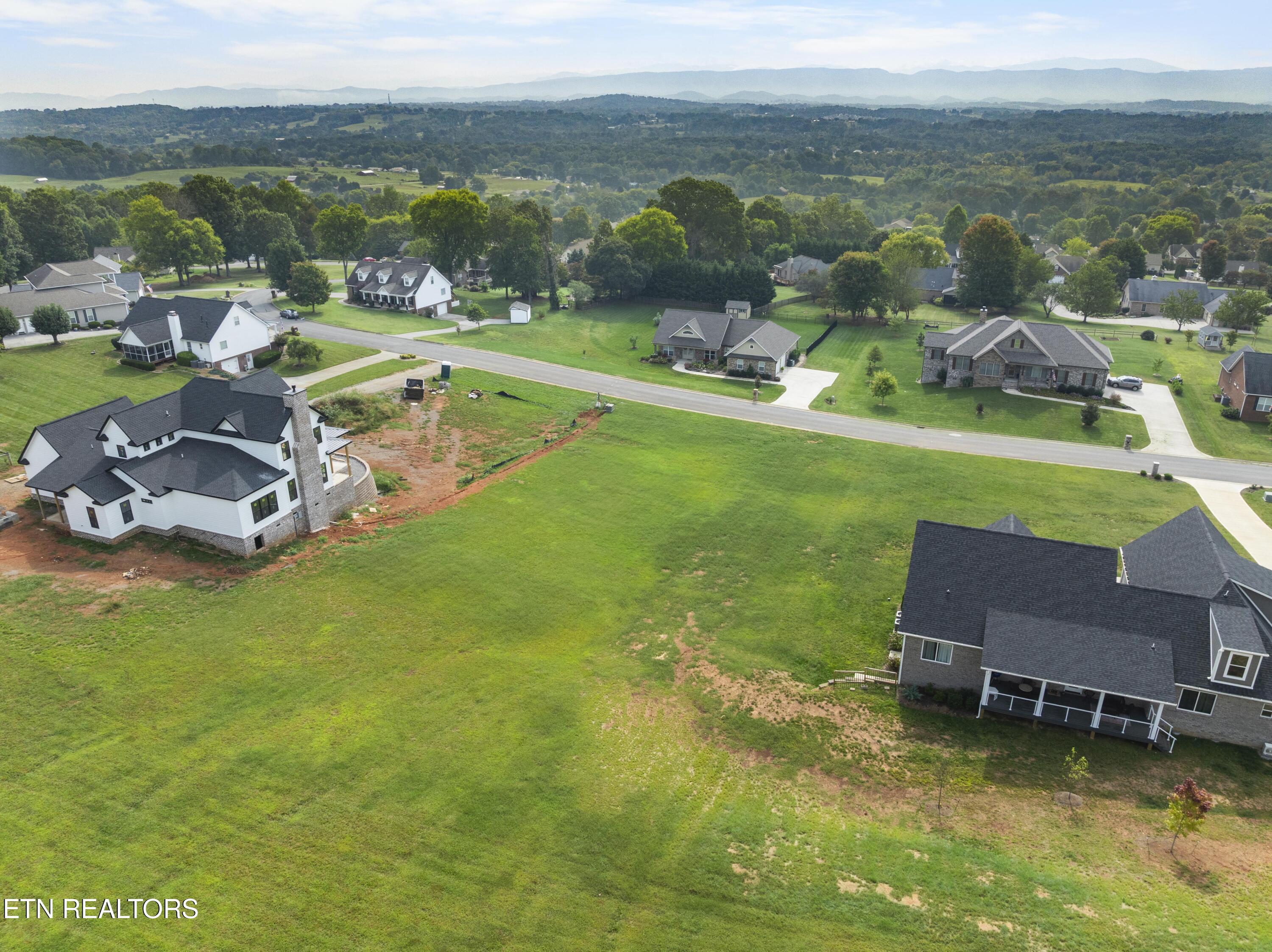 1153 Summerfield Drive Maryville TN 37801