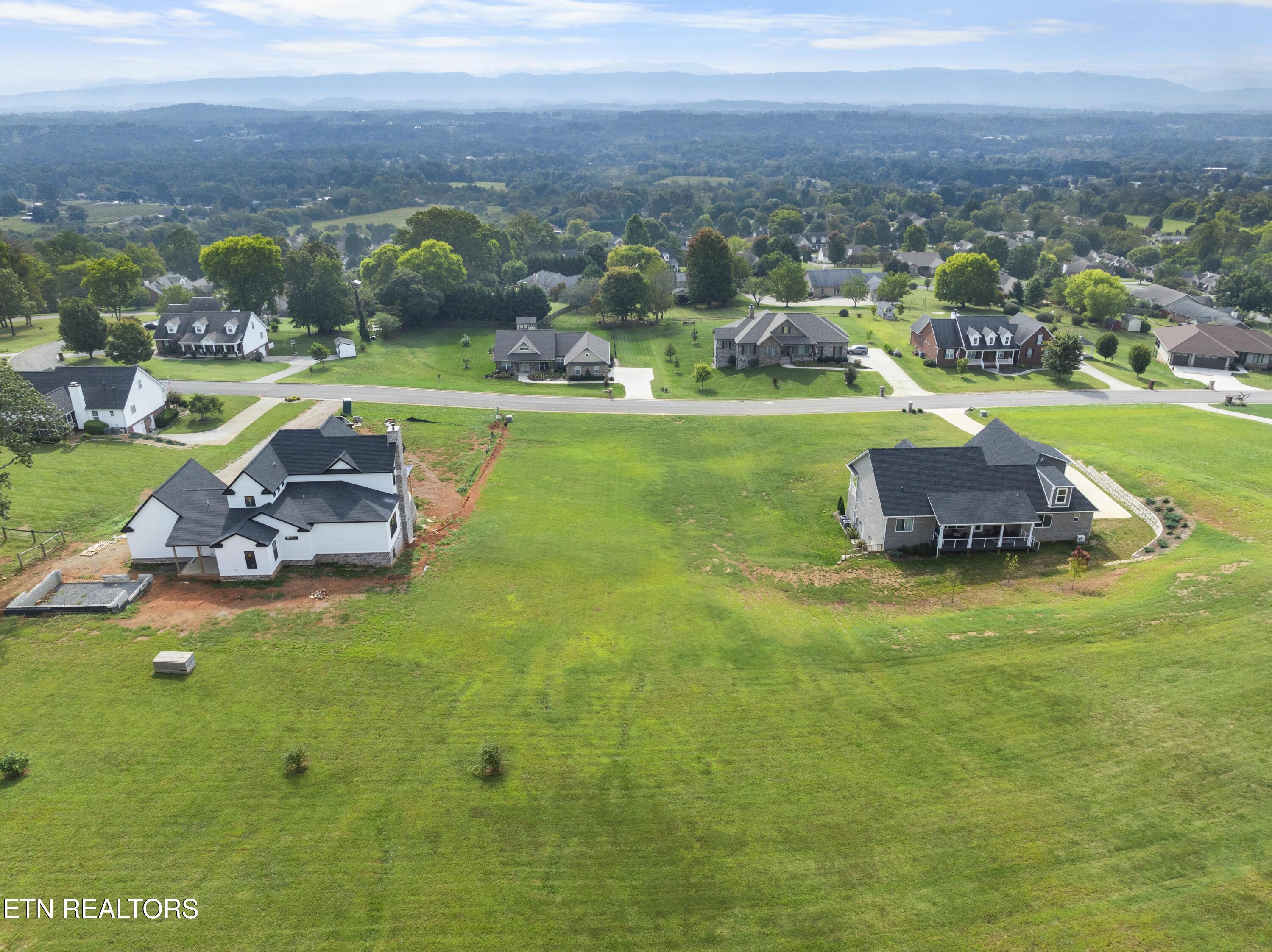 1153 Summerfield Drive Maryville TN 37801