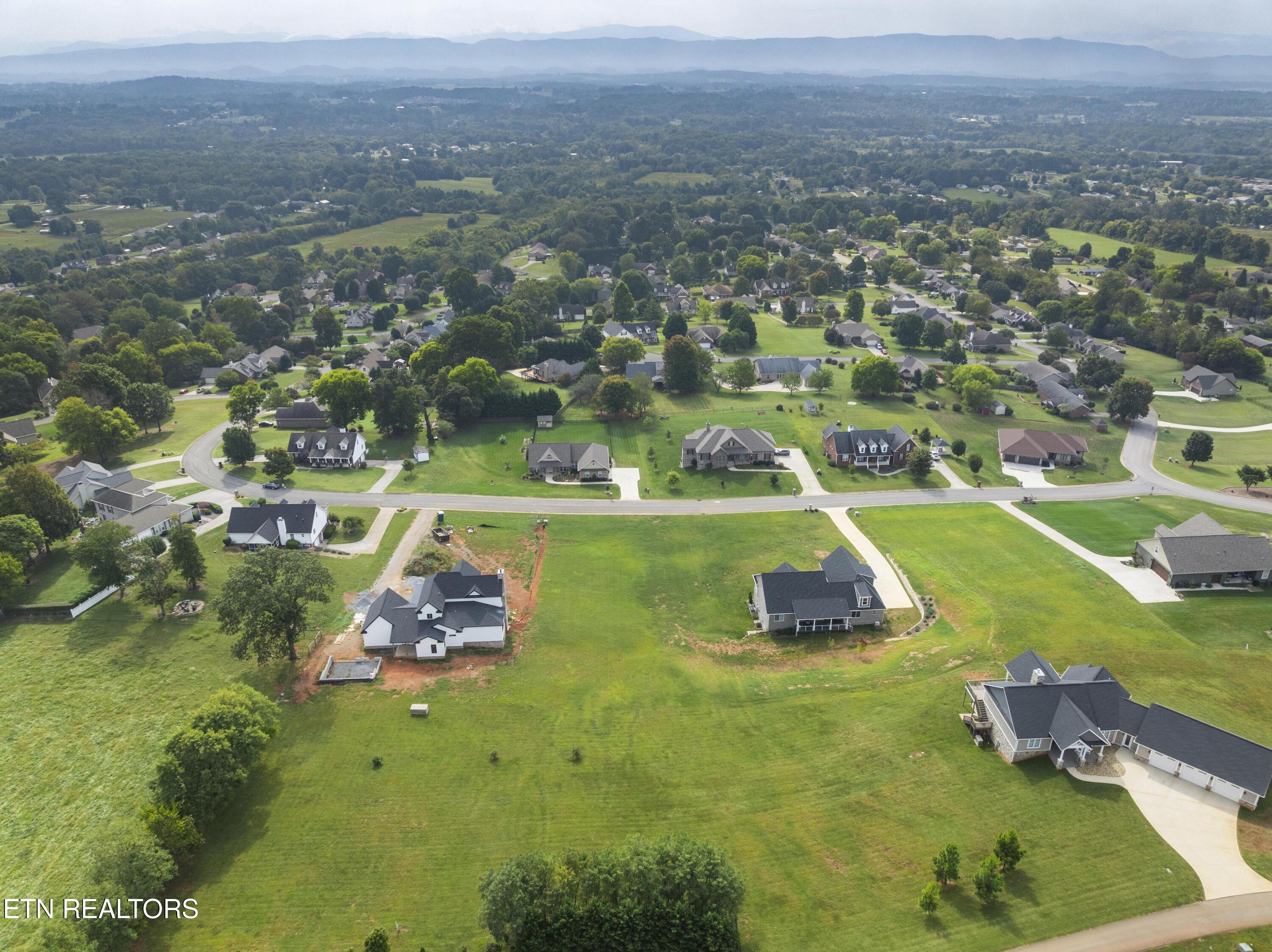 1153 Summerfield Drive Maryville TN 37801