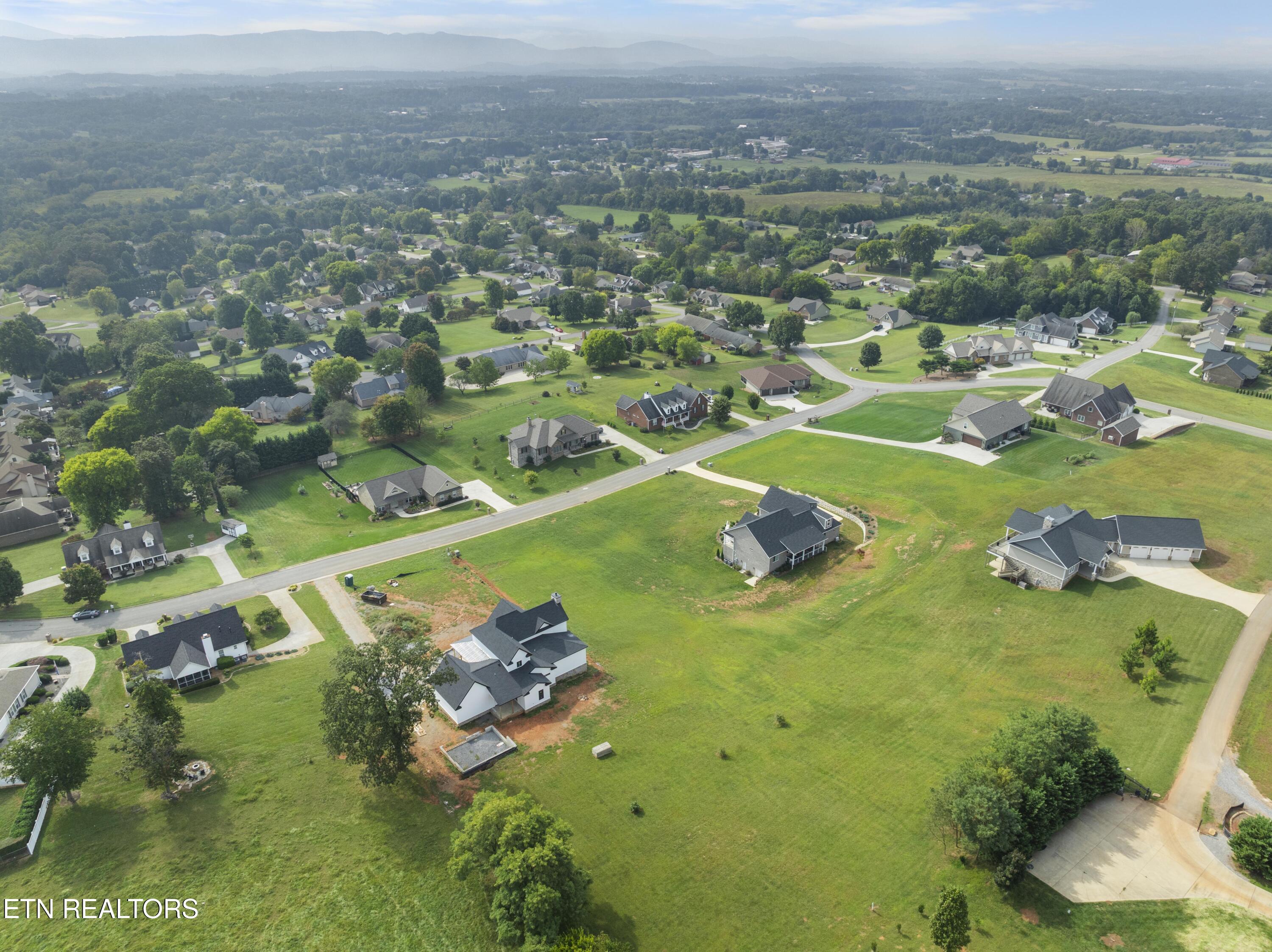 1153 Summerfield Drive Maryville TN 37801