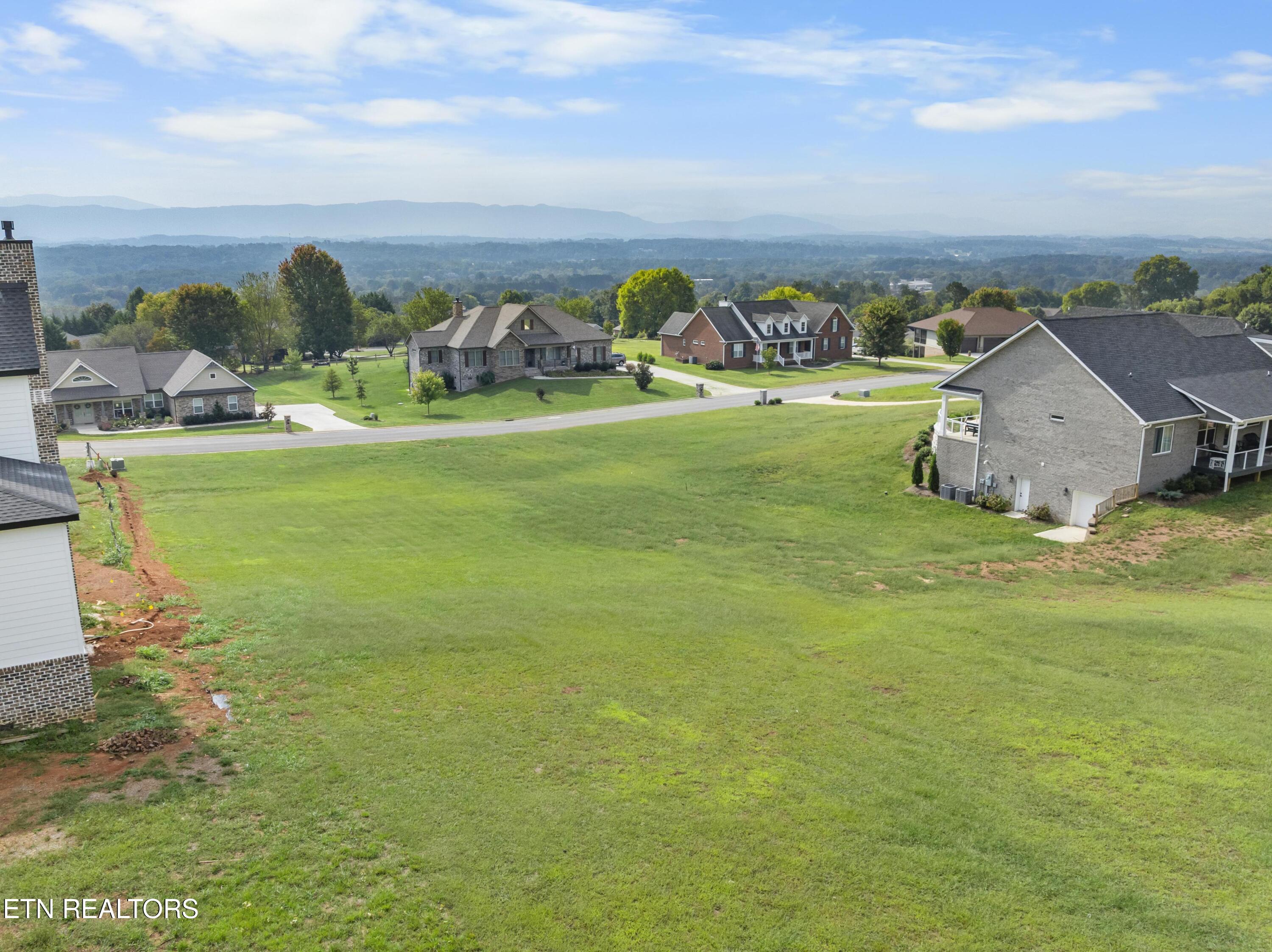 1153 Summerfield Drive Maryville TN 37801