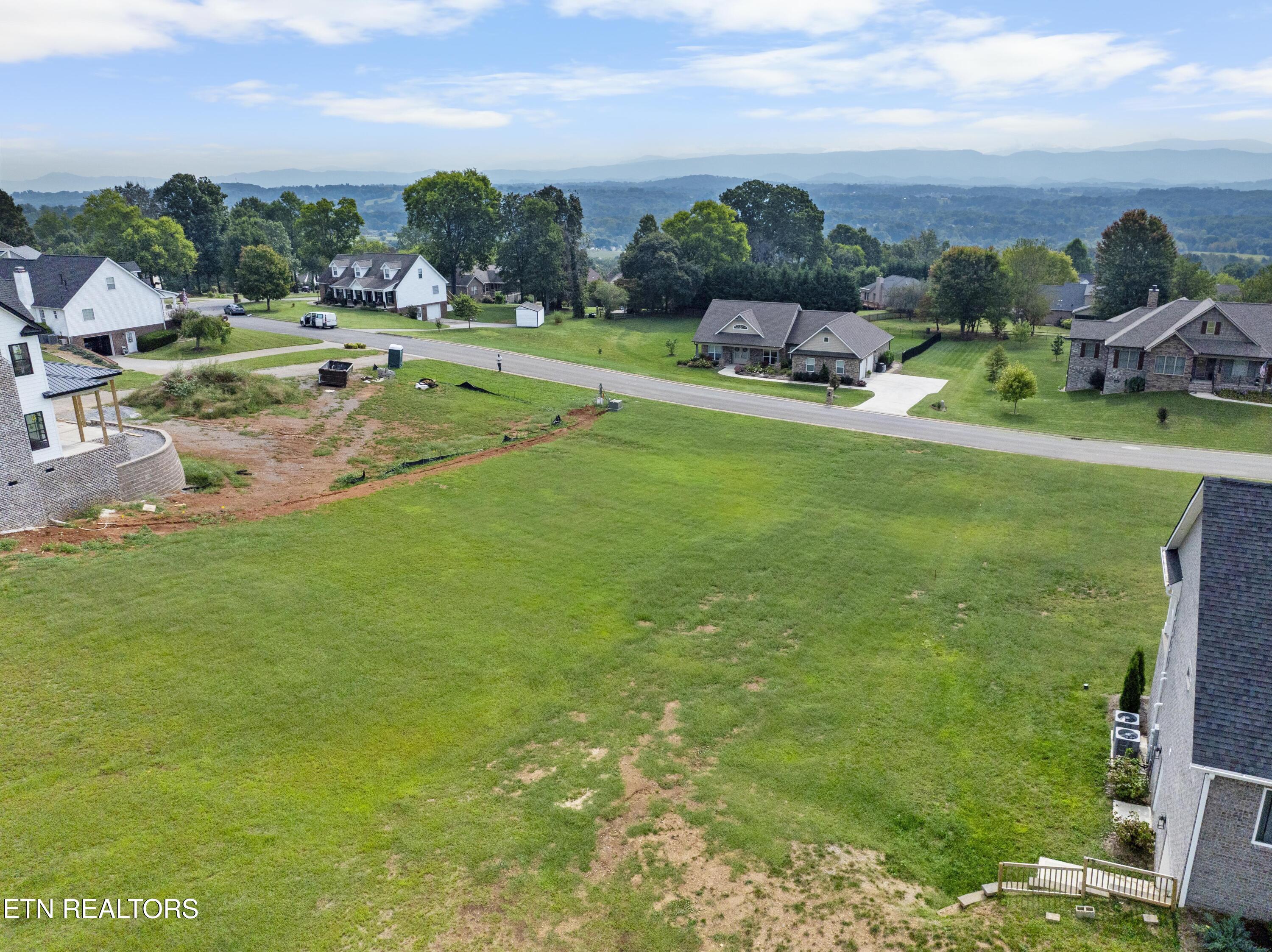 1153 Summerfield Drive Maryville TN 37801