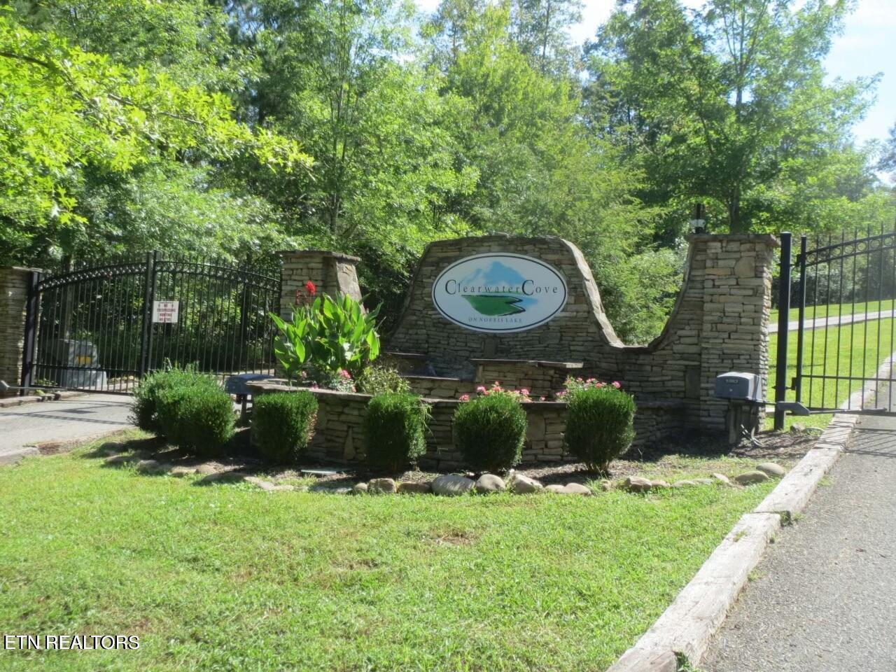 Lot 43 Old Hearth Lafollette TN 37766