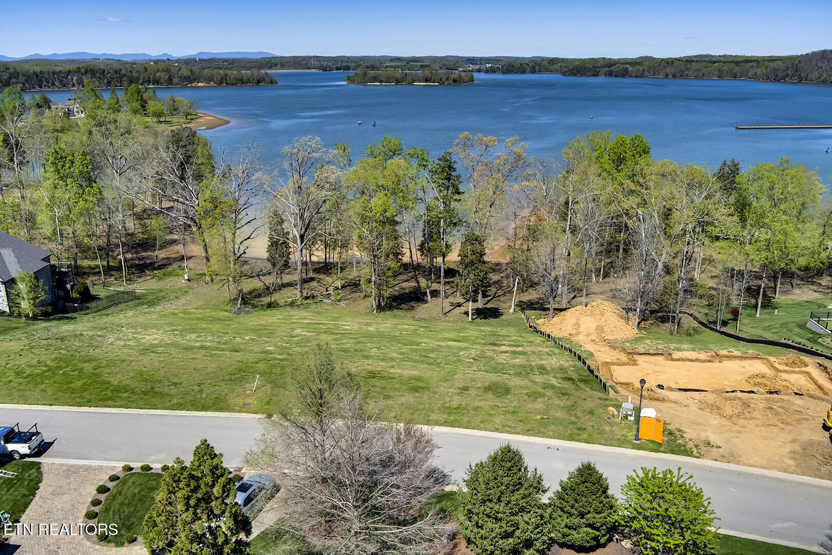 16718 Lighthouse Pointe Drive Lenoir City TN 37772