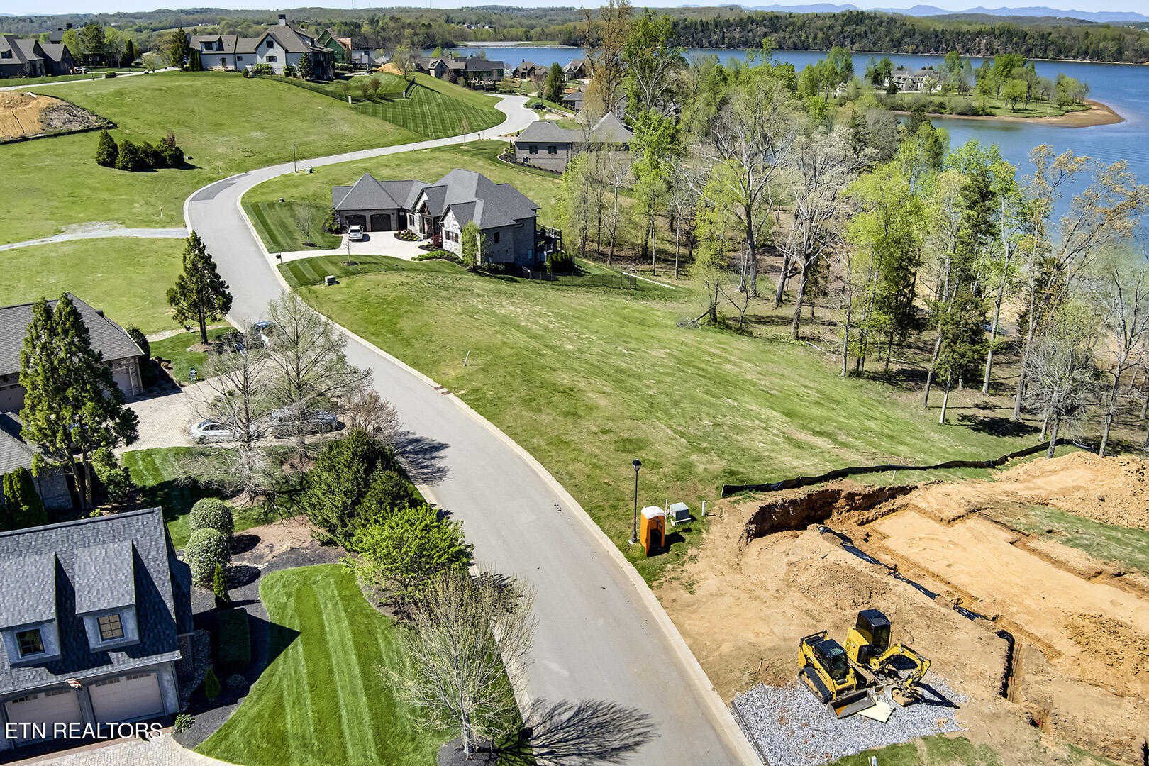 16718 Lighthouse Pointe Drive Lenoir City TN 37772