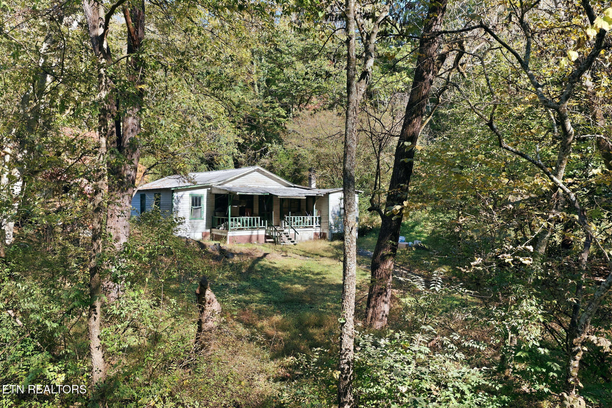 911 Coward Road Clinton TN 37716