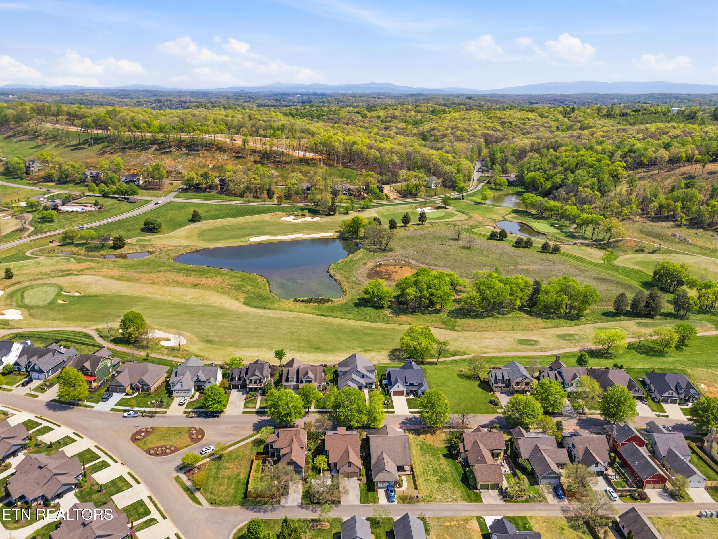 595 Bobcat Run Drive Loudon TN 37774