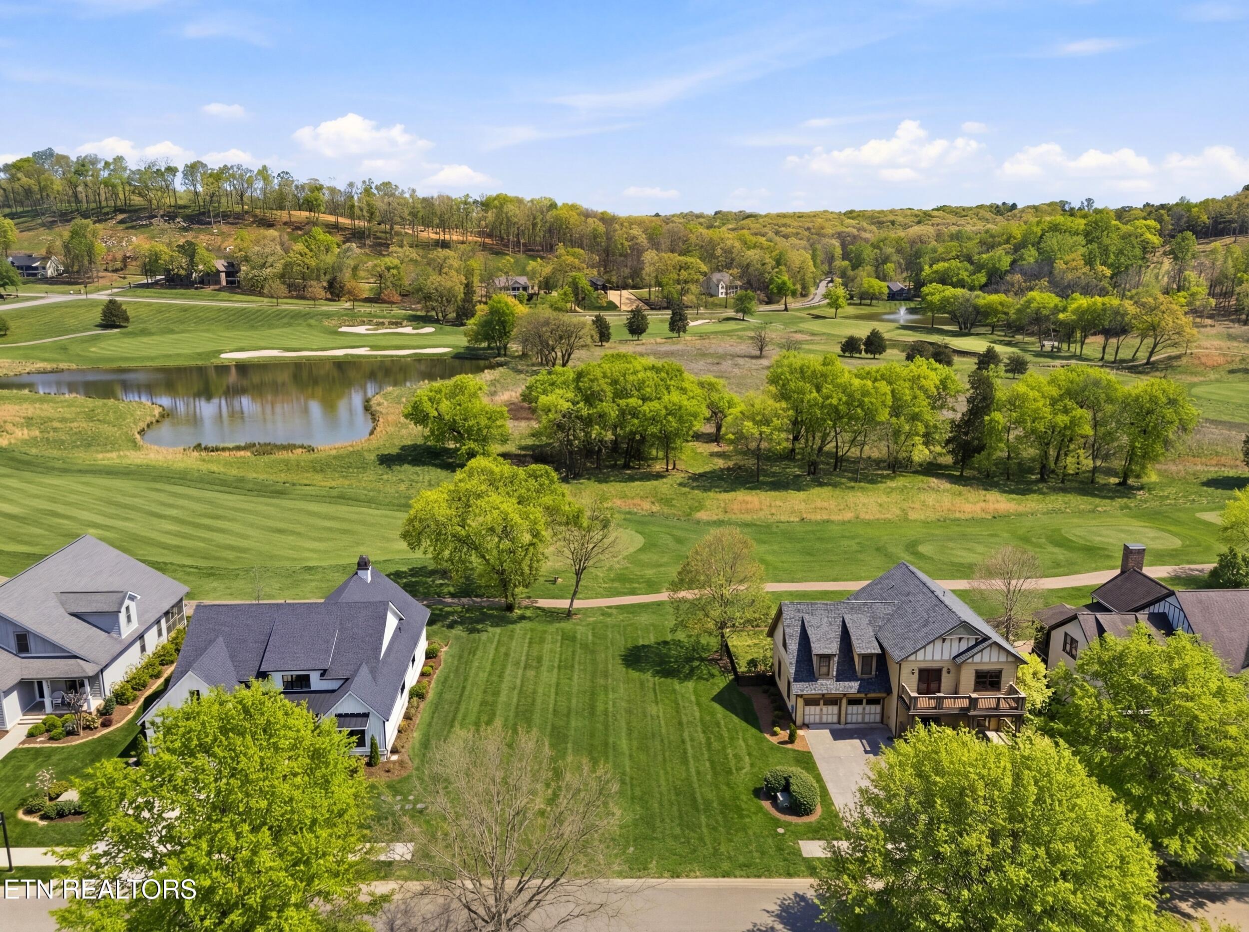 595 Bobcat Run Drive Loudon TN 37774