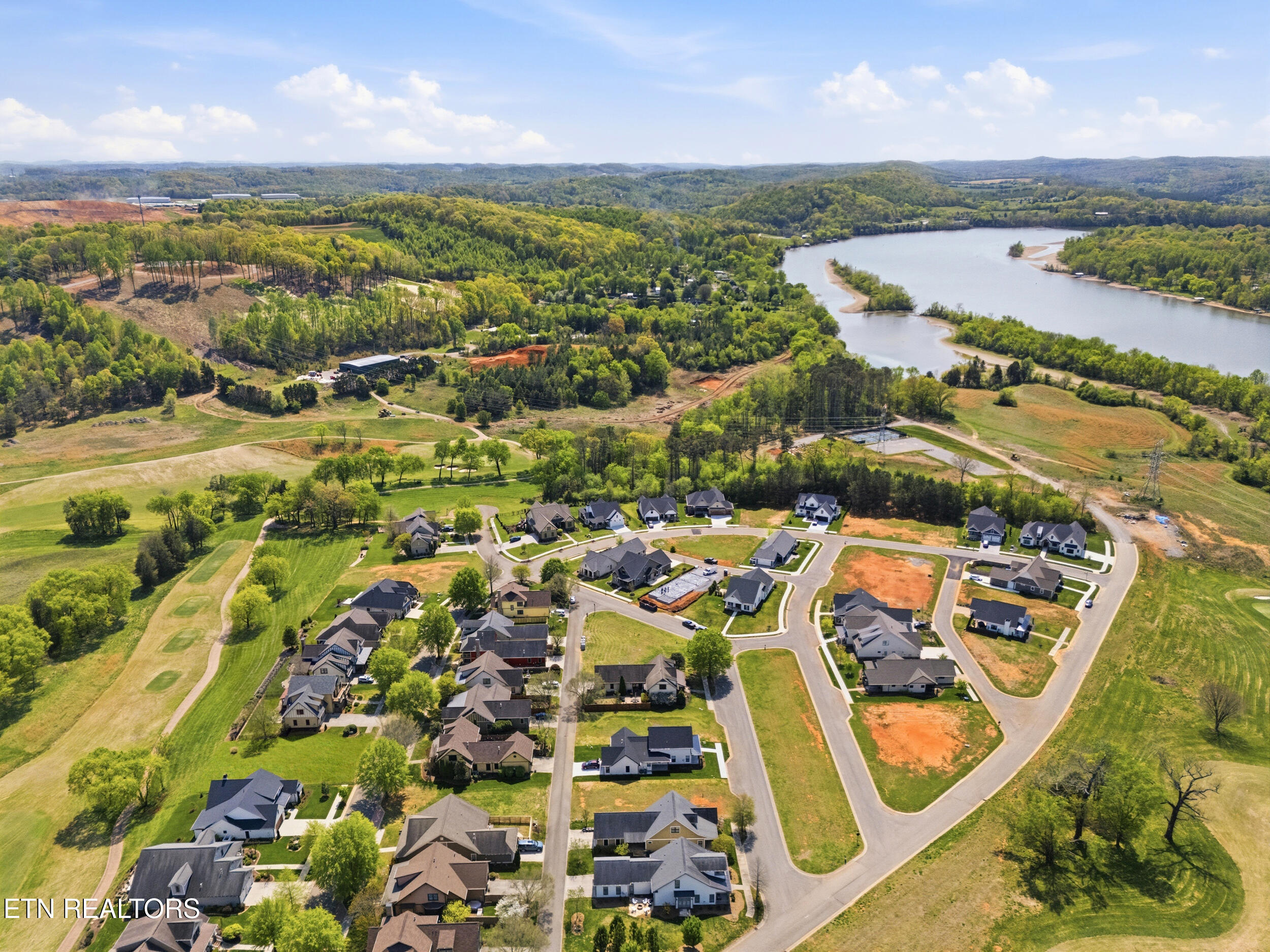 595 Bobcat Run Drive Loudon TN 37774