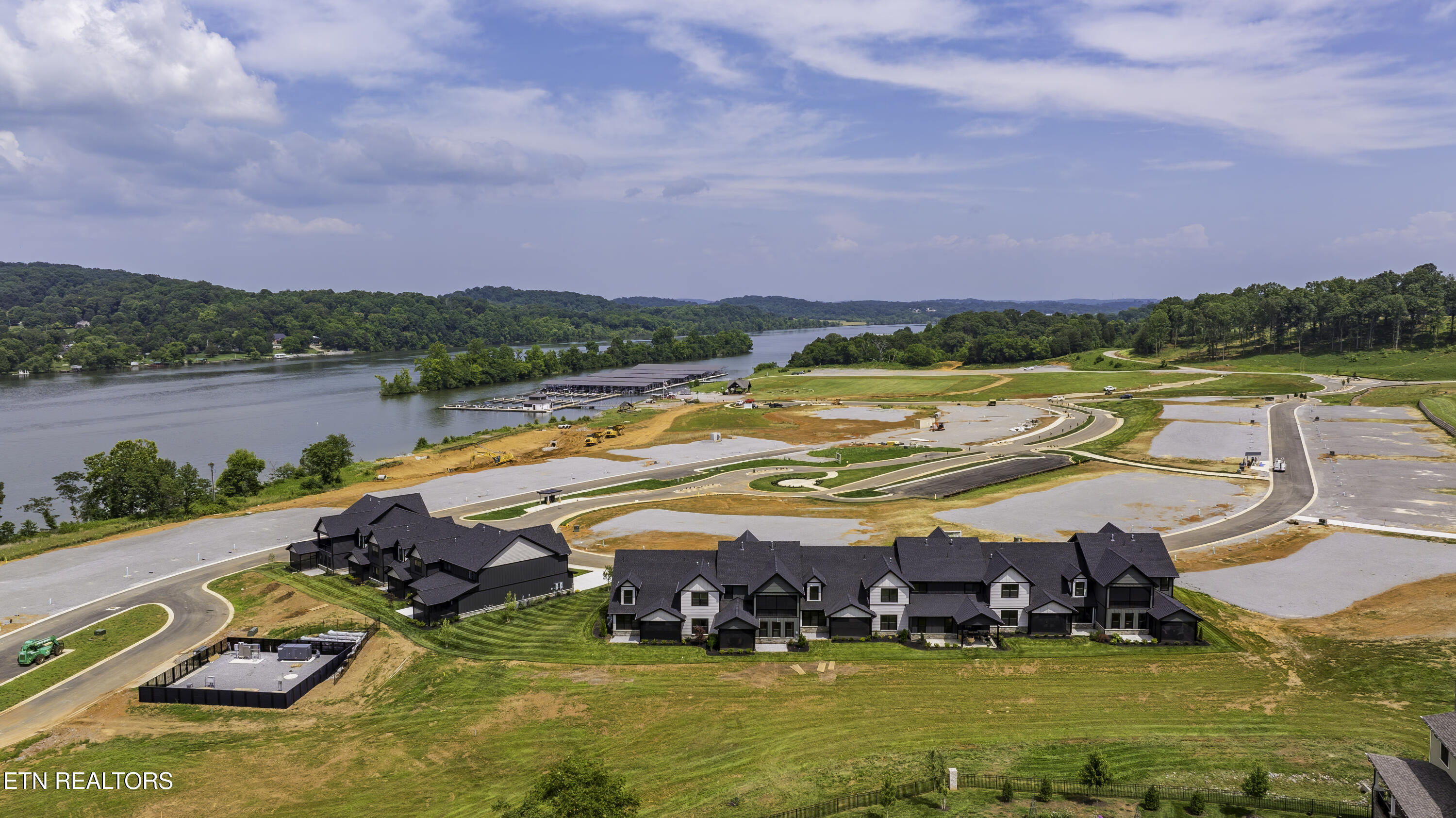 595 Bobcat Run Drive Loudon TN 37774