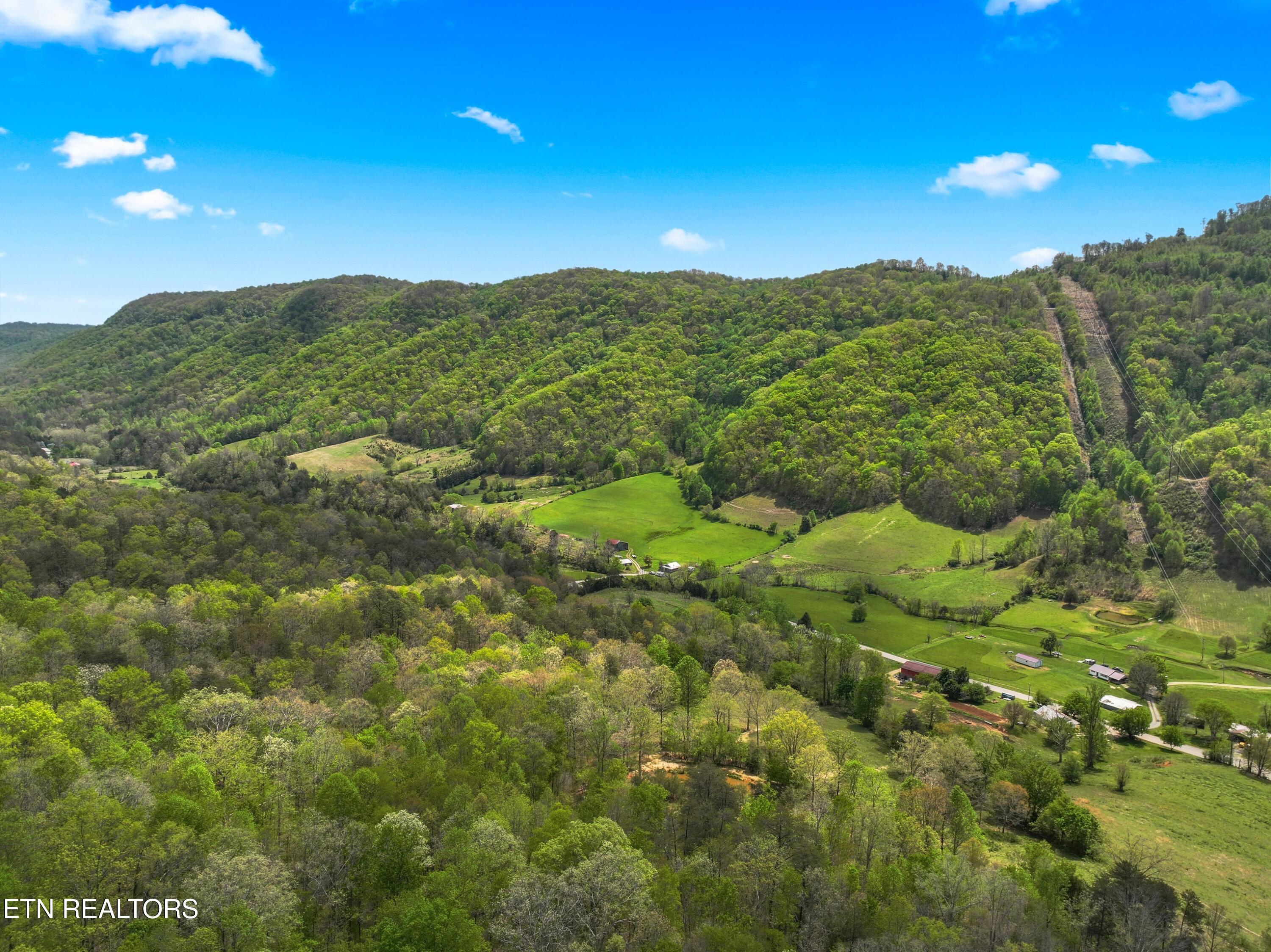 Douglas Drive Sneedville TN 37869