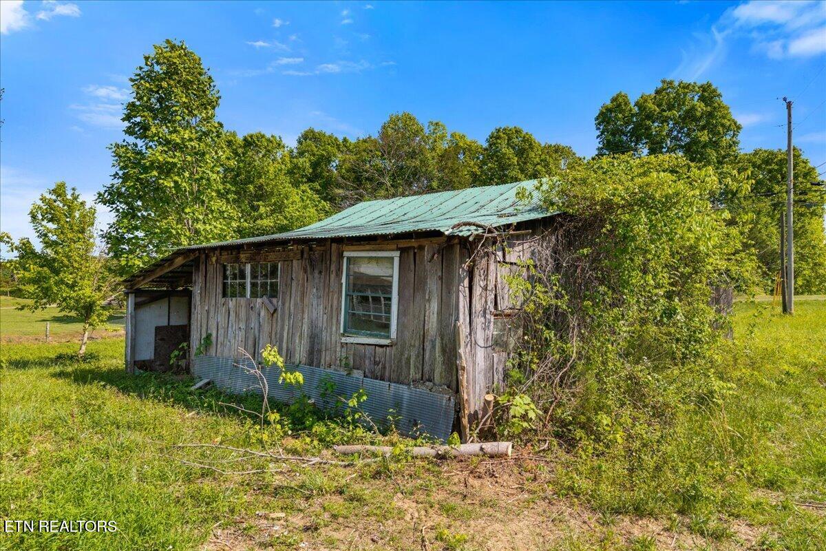 263 County Road 361 Niota TN 37826