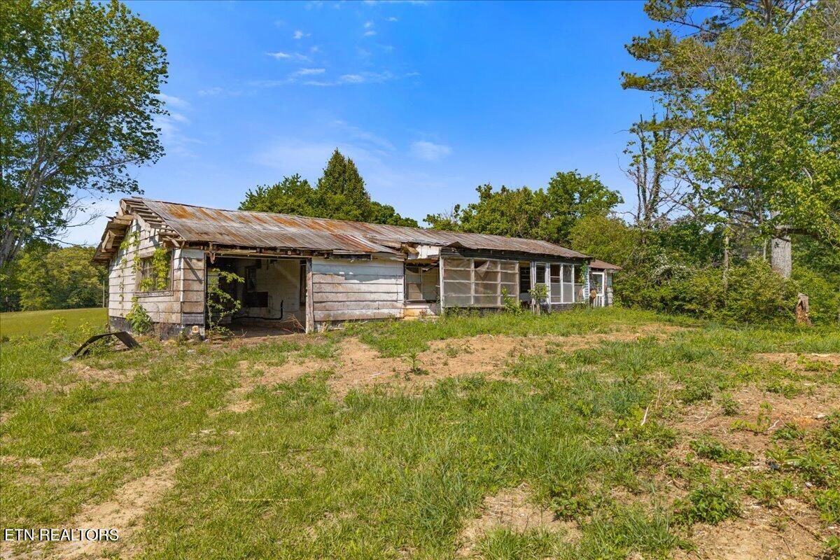 263 County Road 361 Niota TN 37826