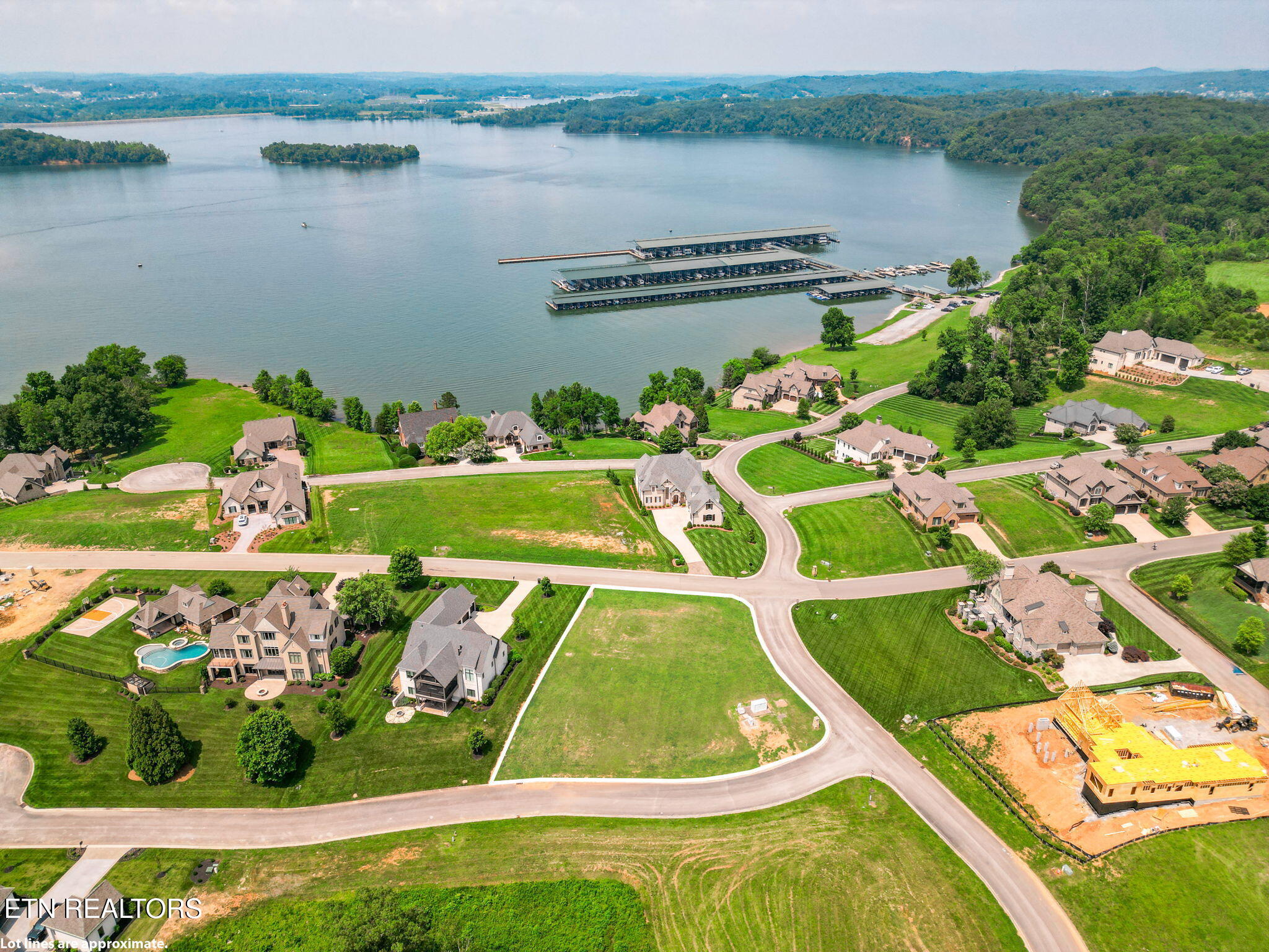 210 Beacon Court Lenoir City TN 37772