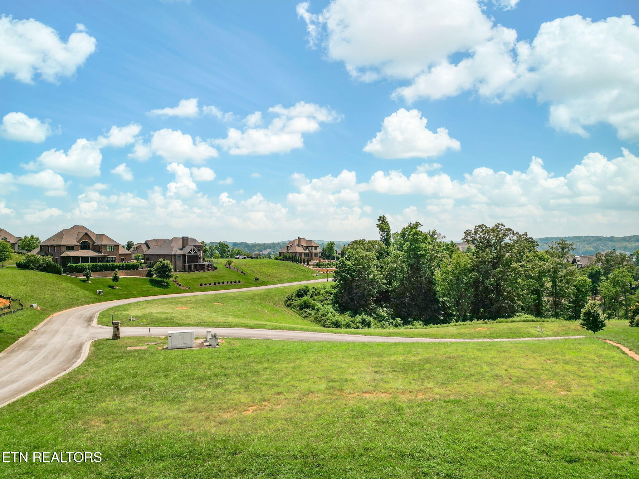 210 Beacon Court Lenoir City TN 37772