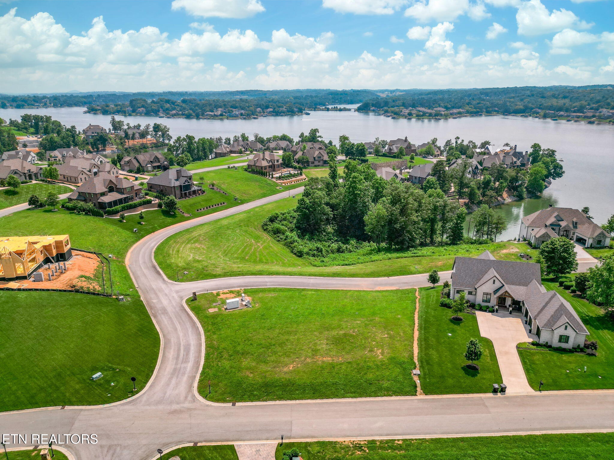 210 Beacon Court Lenoir City TN 37772