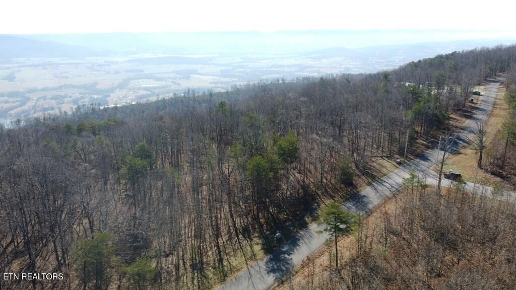 47A Gray Rock View Pikeville TN 37367