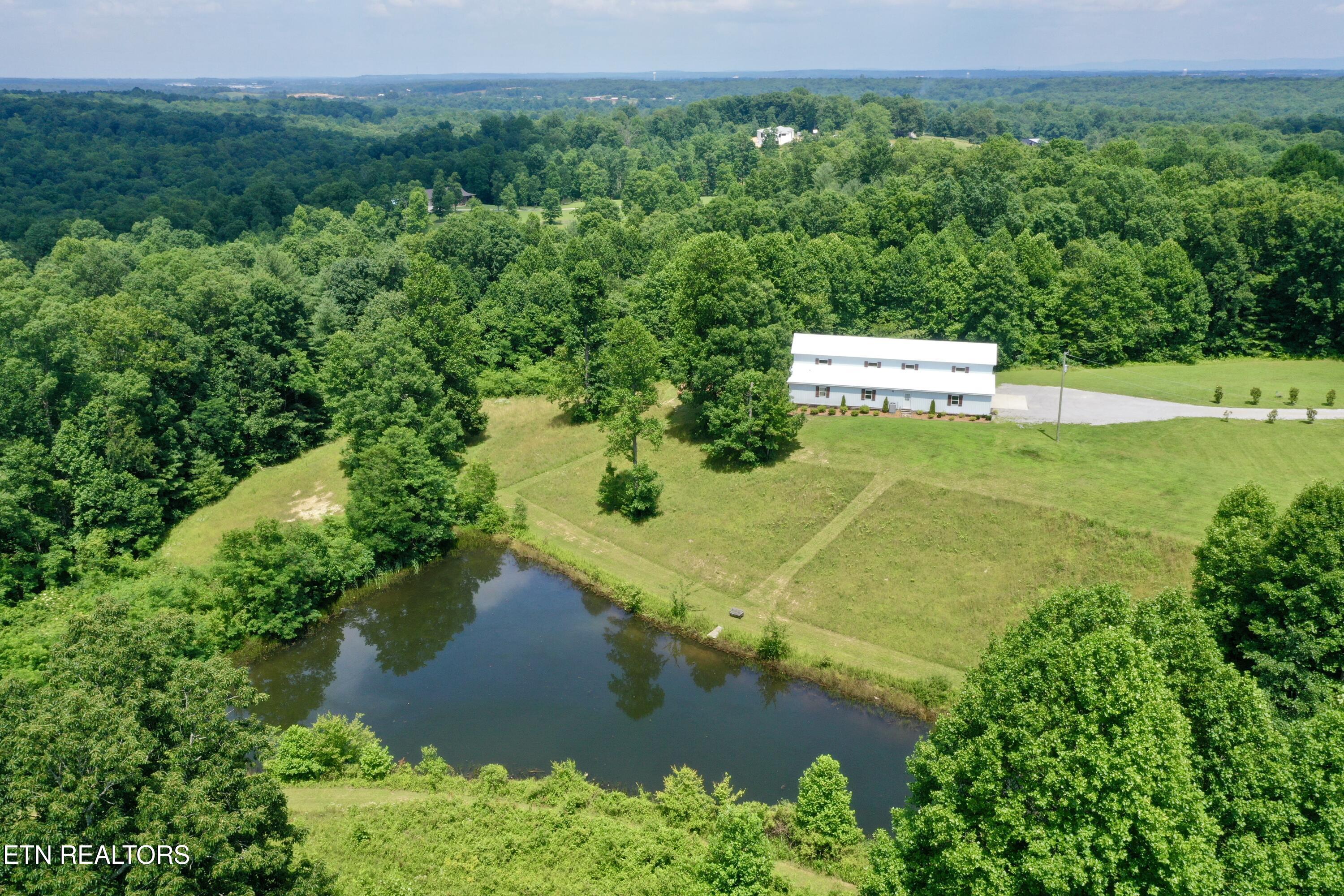 387 Red Williams Road Crossville TN 38555