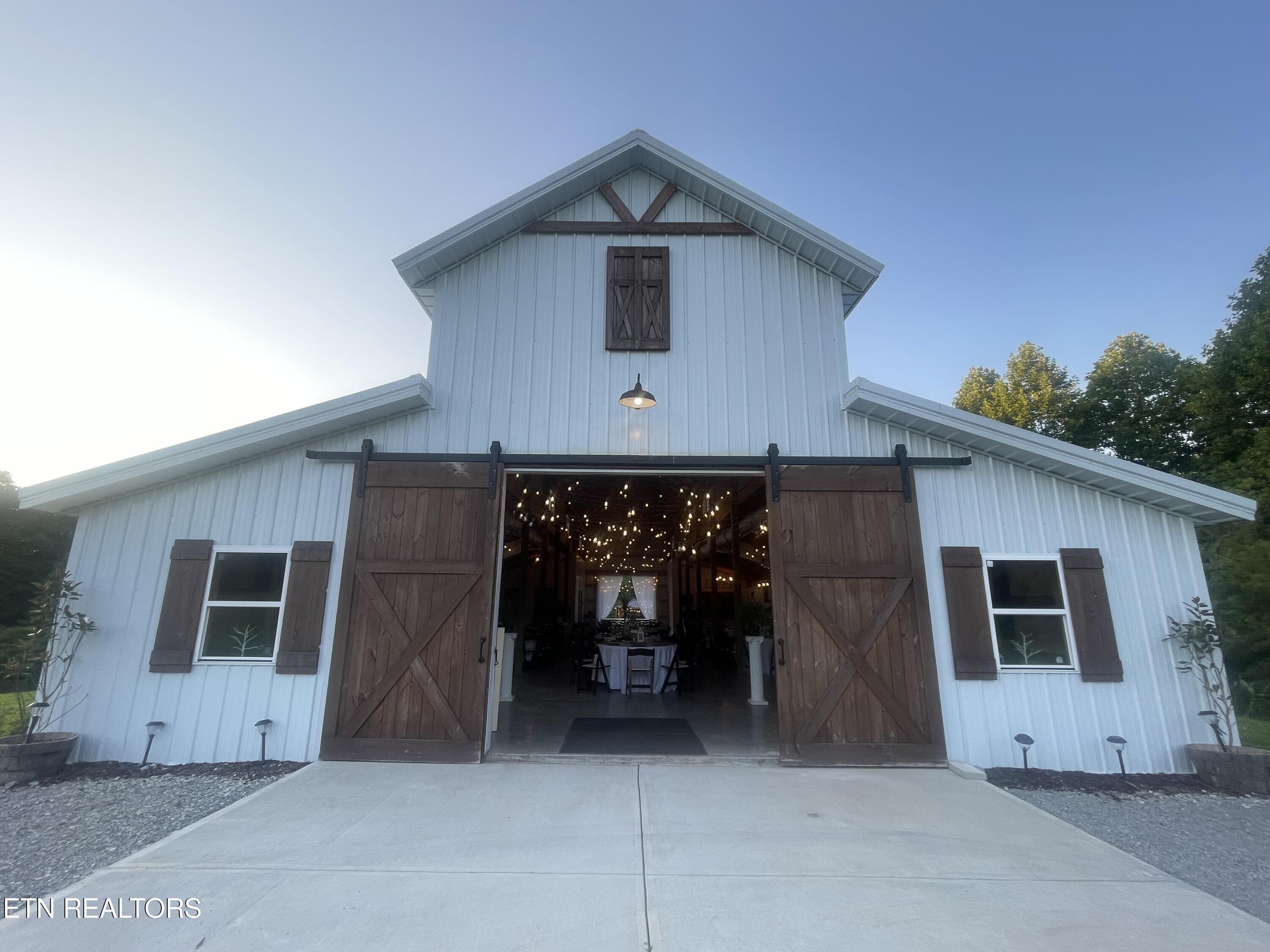 387 Red Williams Road Crossville TN 38555