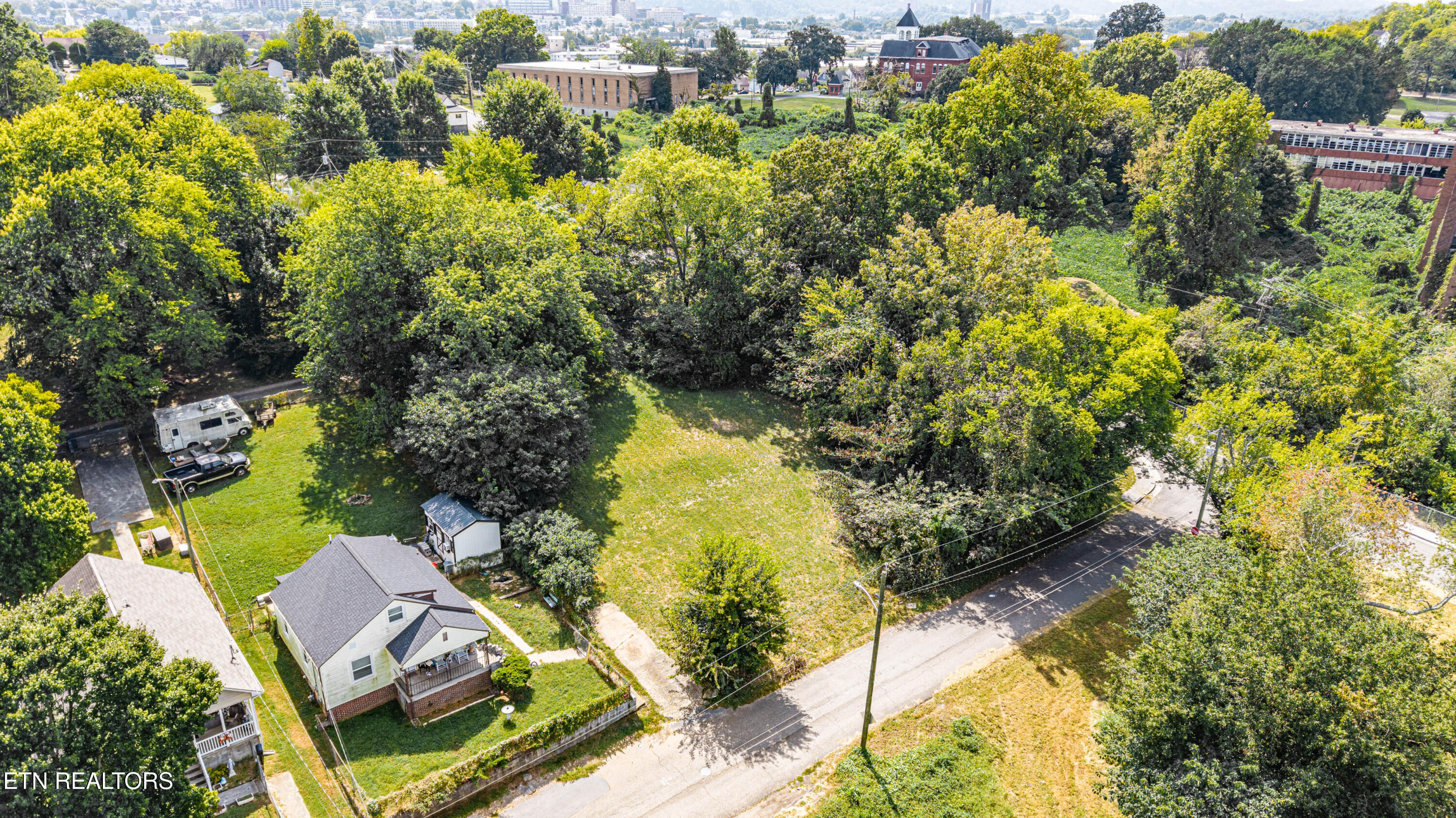 1426 W Baxter Avenue Knoxville TN 37921