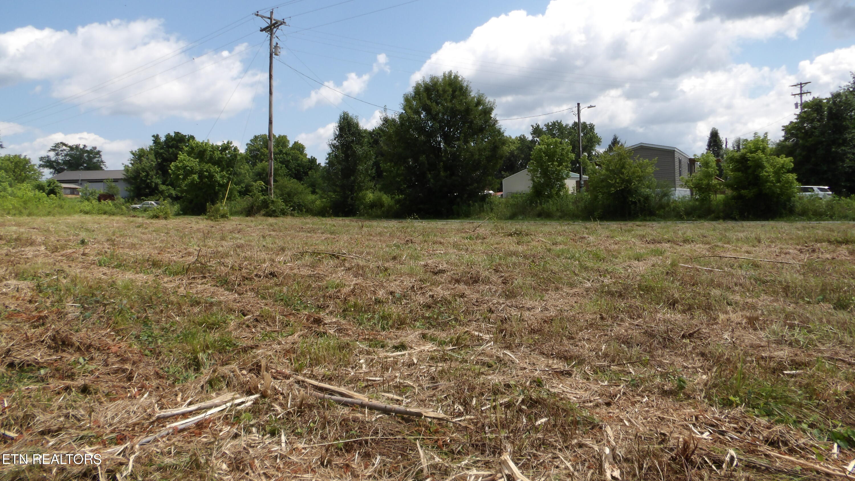 5.6 Ac Lonnie Reecer Road Celina TN 38551