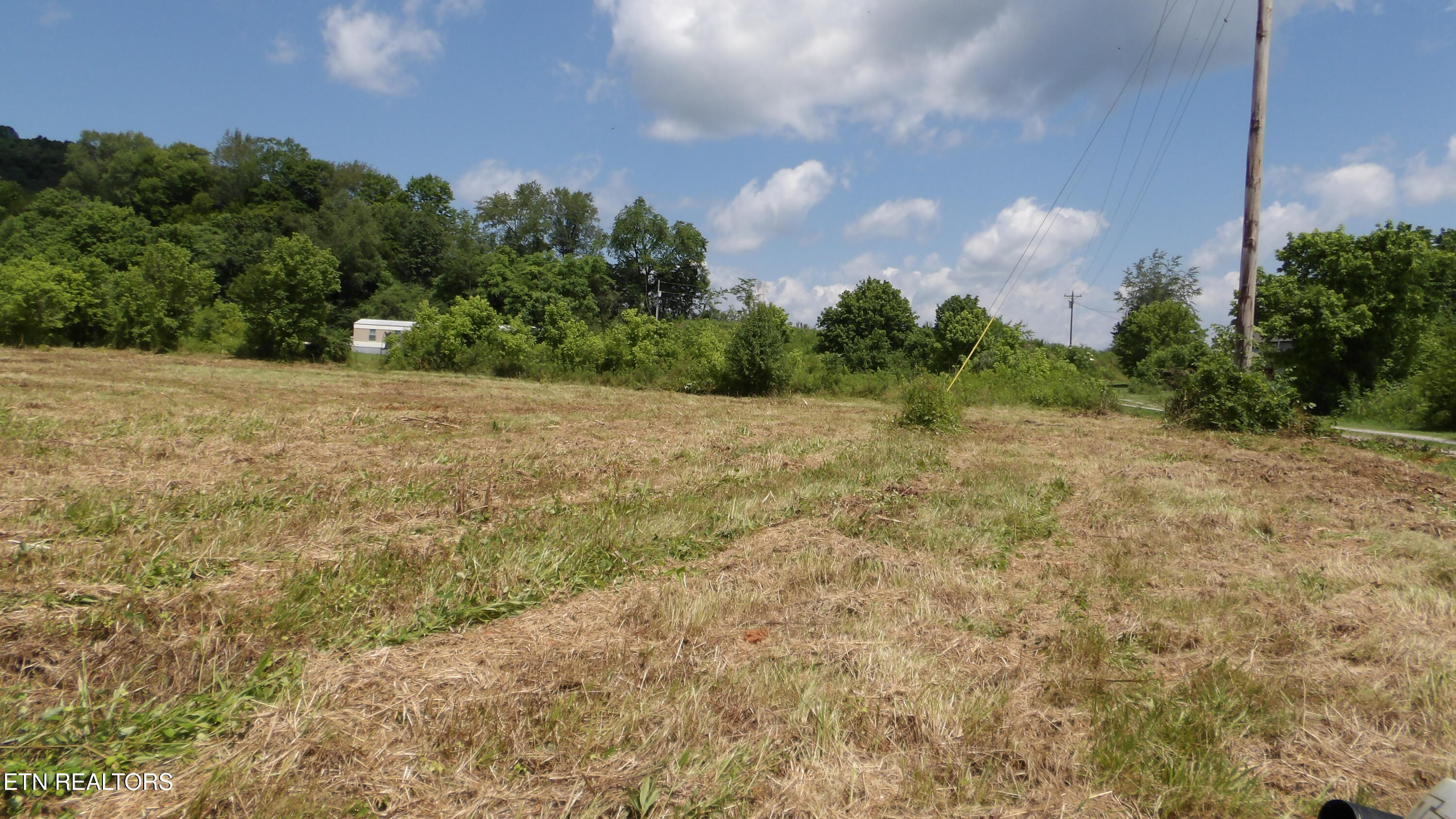 5.6 Ac Lonnie Reecer Road Celina TN 38551