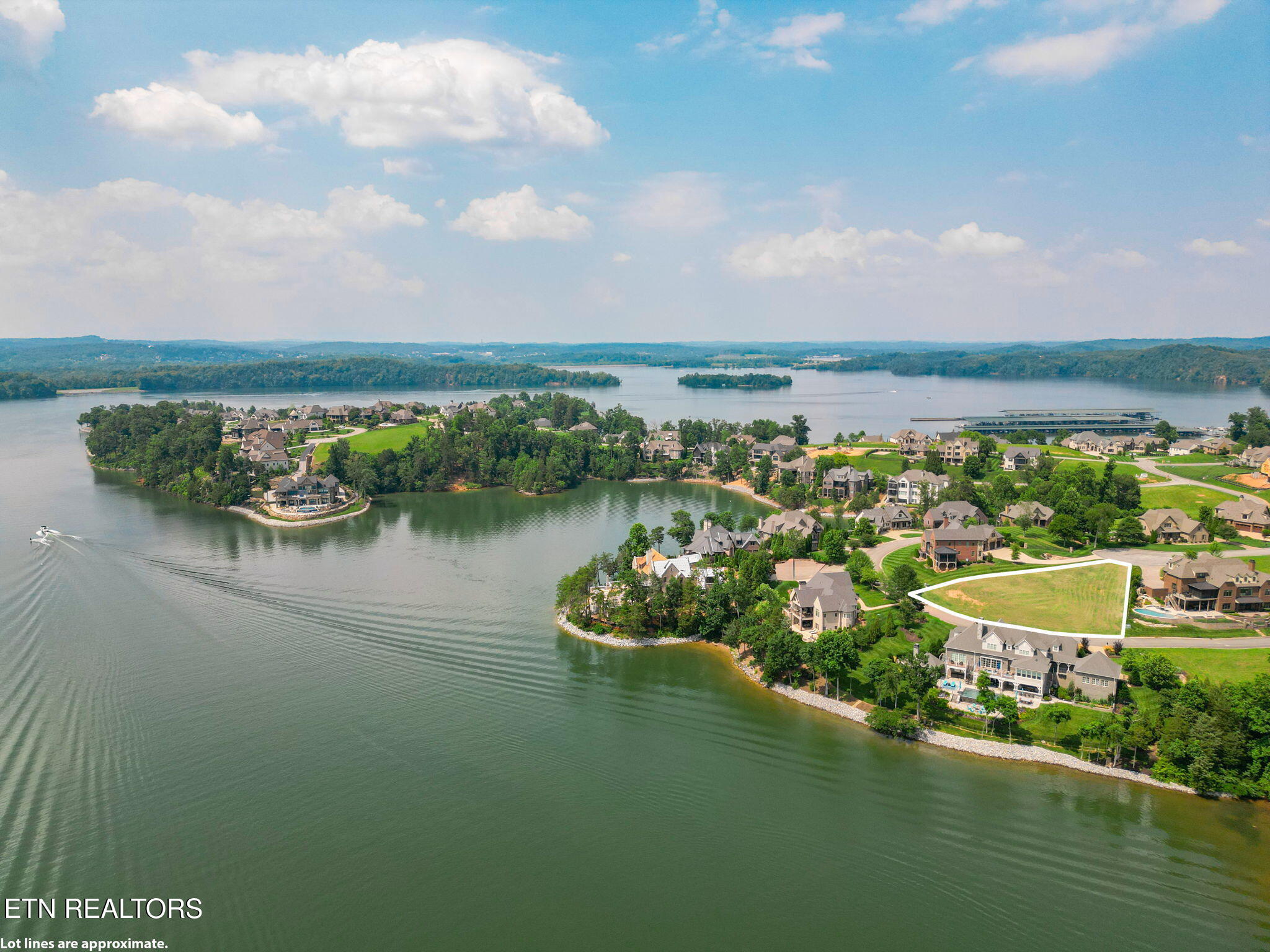 1285 Castaway Lane Lenoir City TN 37772