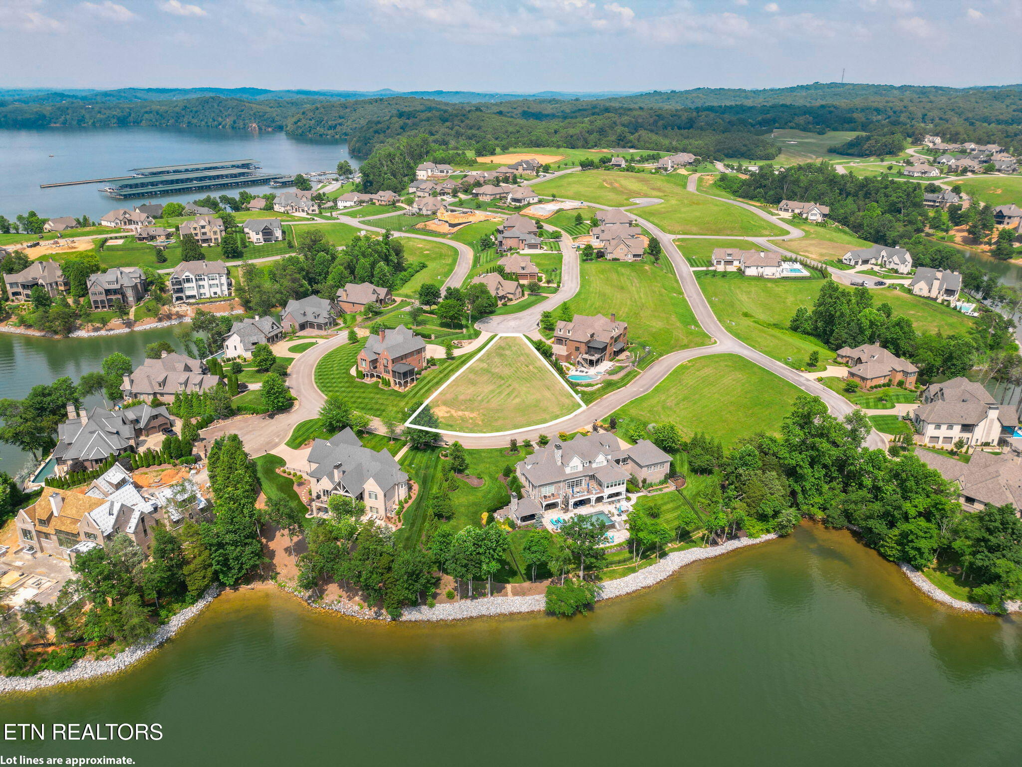 1285 Castaway Lane Lenoir City TN 37772
