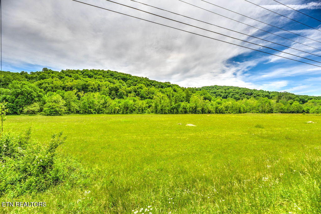 2073 Oliver Springs Highway Clinton TN 37716