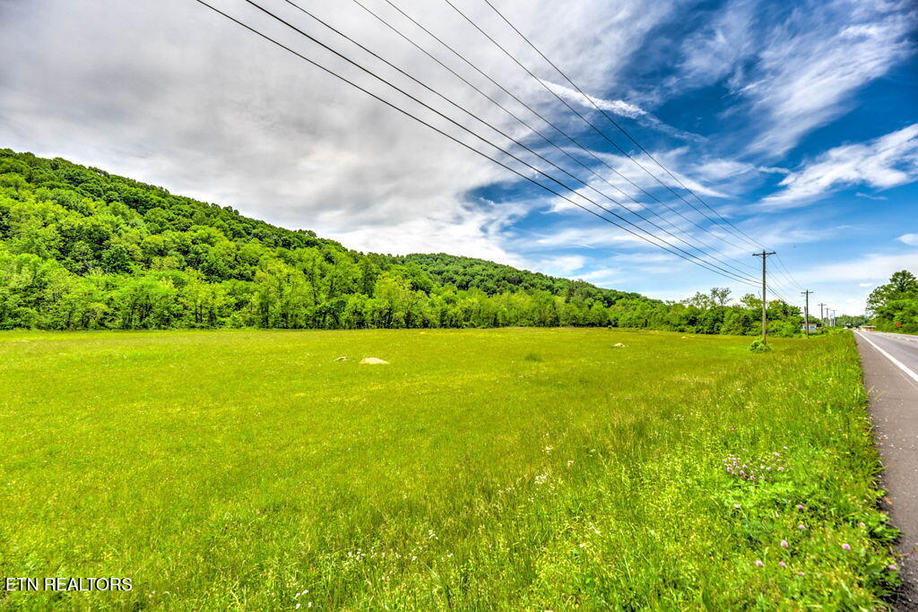 2073 Oliver Springs Highway Clinton TN 37716