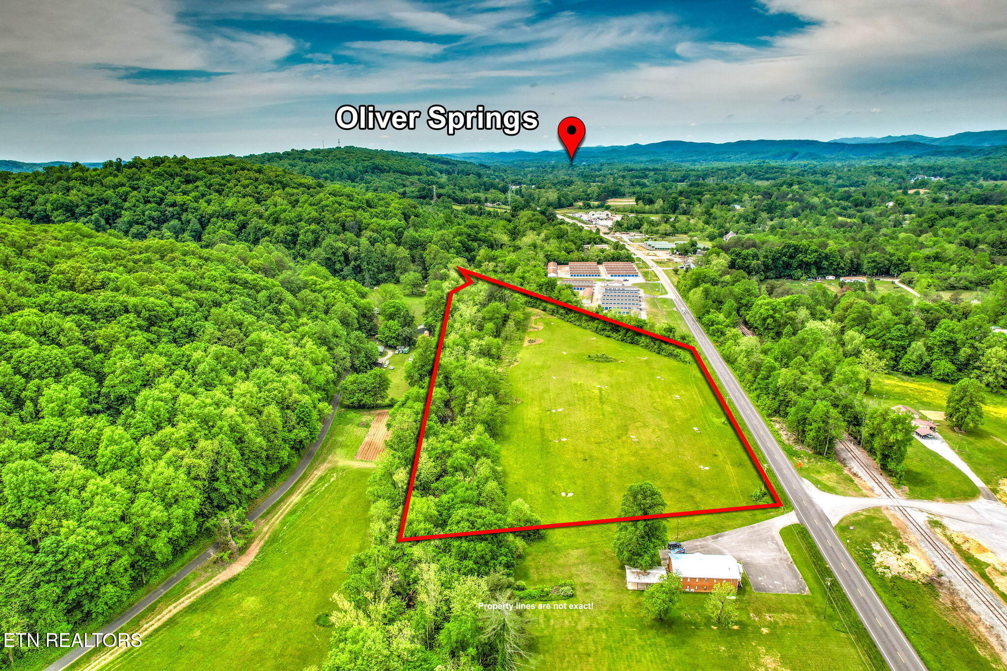 2073 Oliver Springs Highway Clinton TN 37716