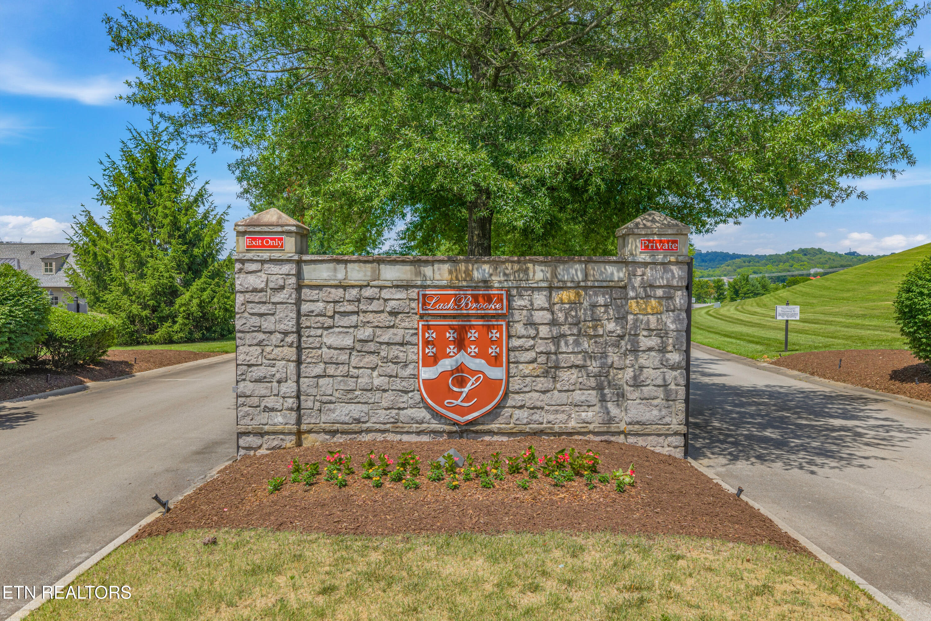 3336 Preserve Pointe Louisville TN 37777