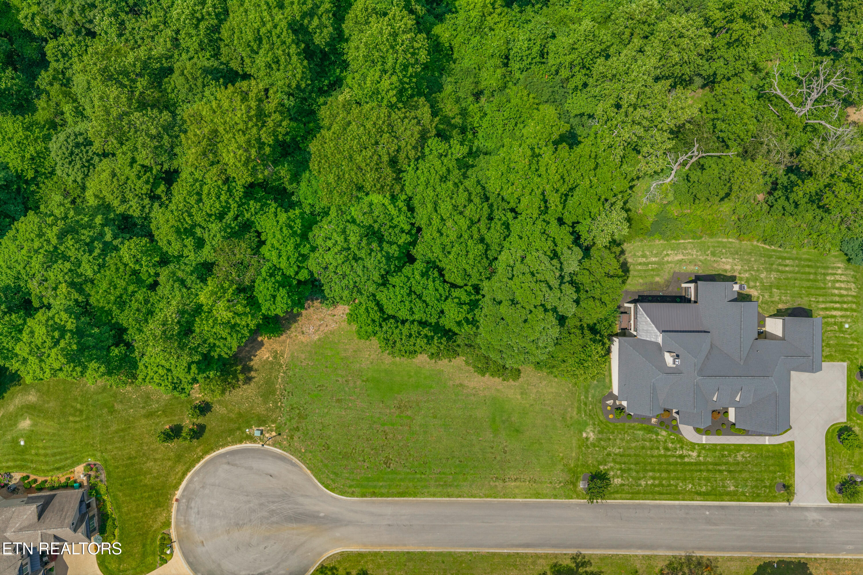 3336 Preserve Pointe Louisville TN 37777