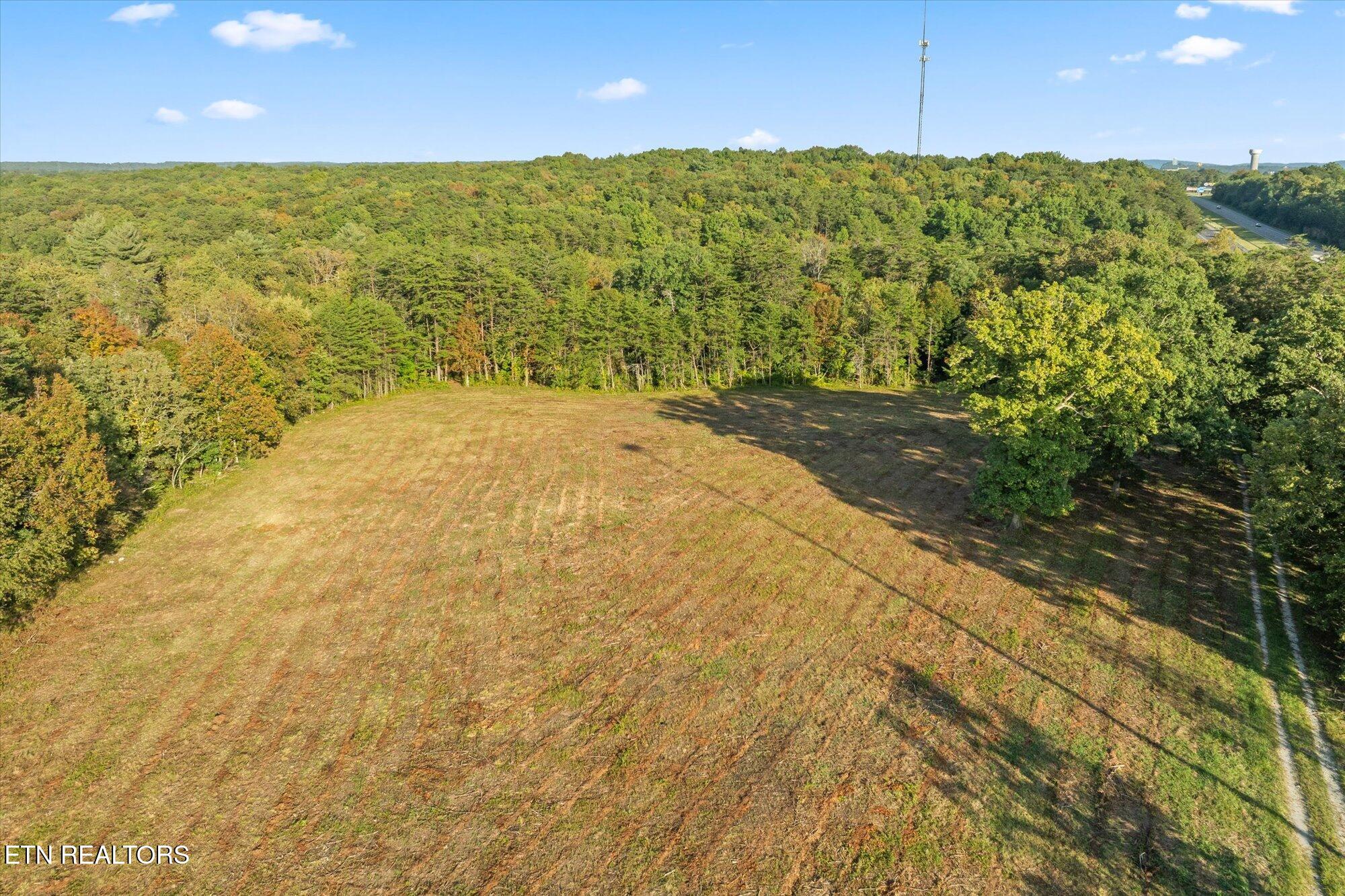 4038 N Main Street Crossville TN 38571